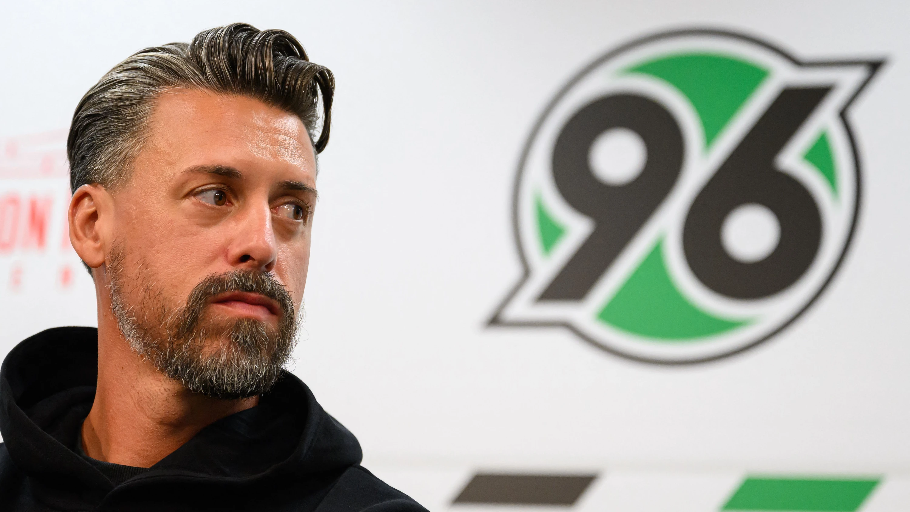 Neuer Coach in Hannover: Kann Sandro Wagner auch Demut und Aufbauarbeit?