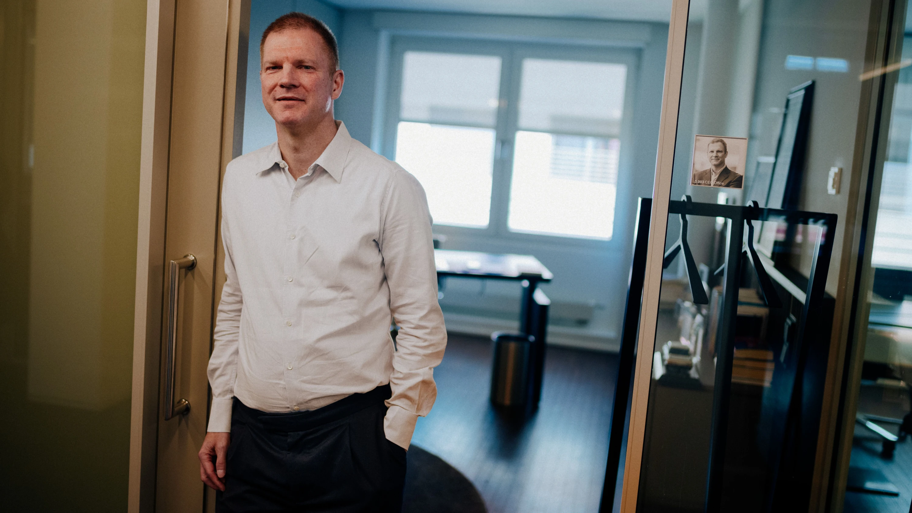 Christoph Schweizer in seinem Münchener Büro - Felix Kaspar Rosic