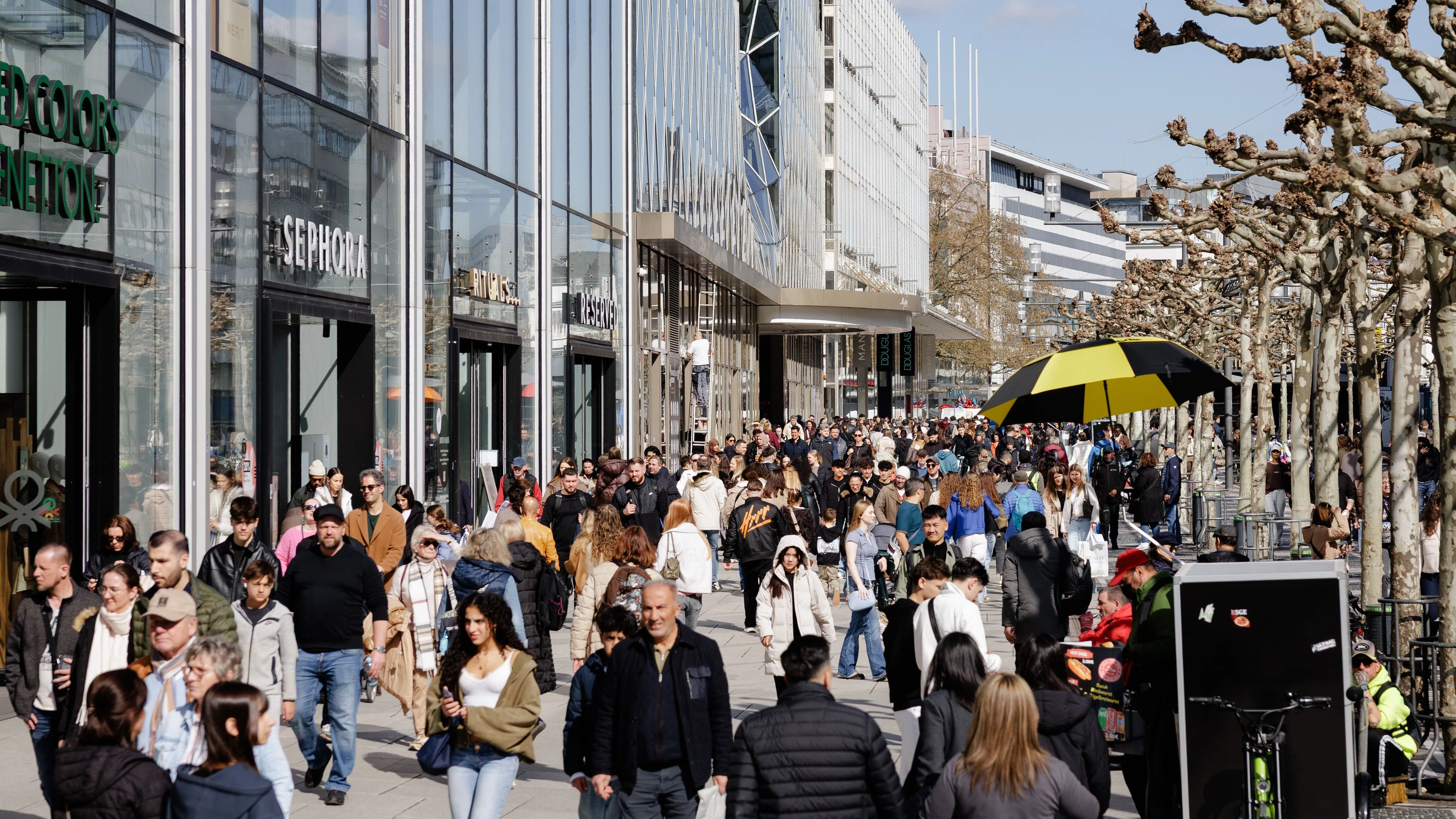Ungleichbehandlung: Handelsverbände fordern längere Öffnungszeiten an Sonntagen