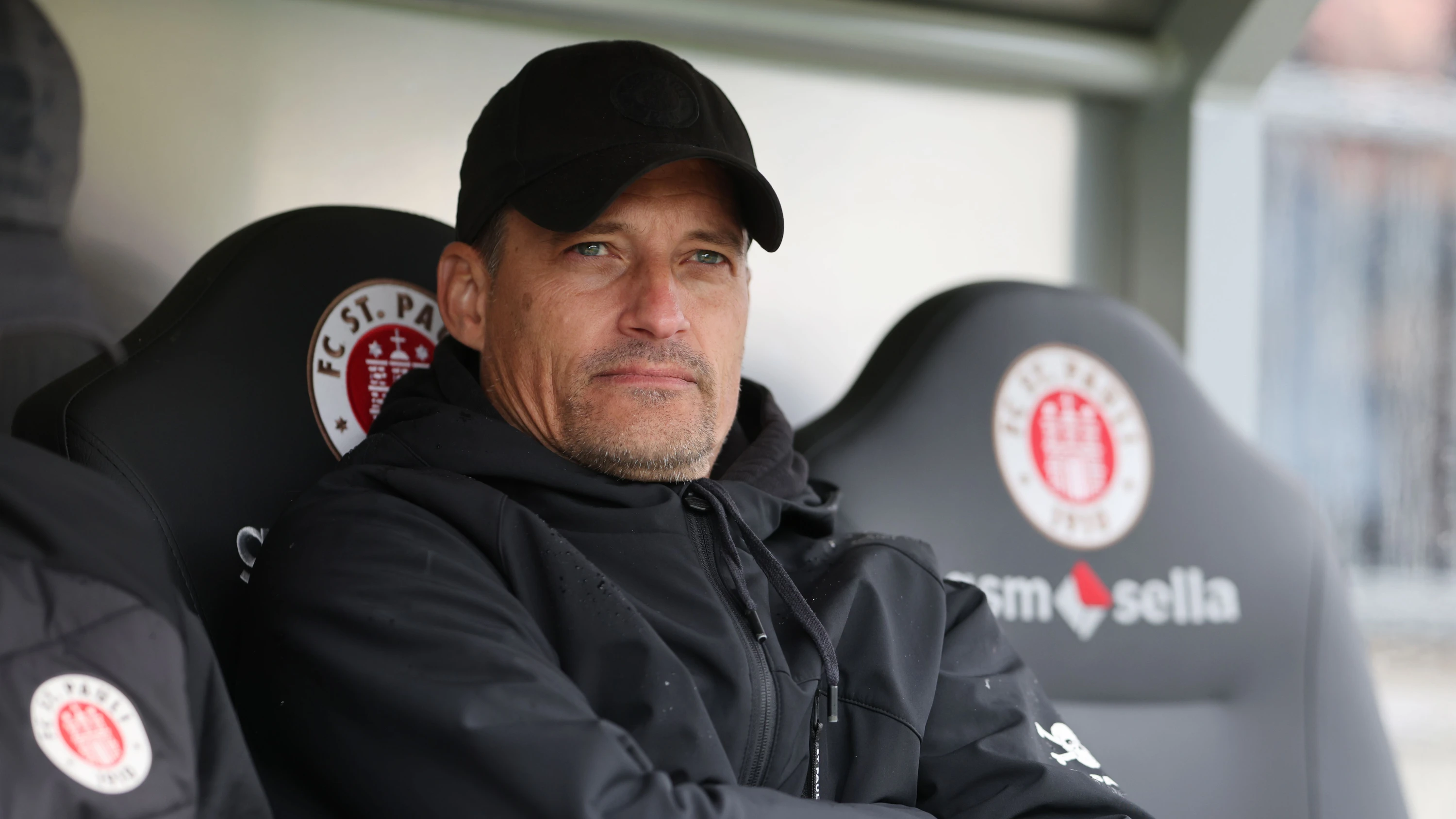 Bild: „Frischer Start“: FC St. Pauli trennt sich von Trainer Blessin