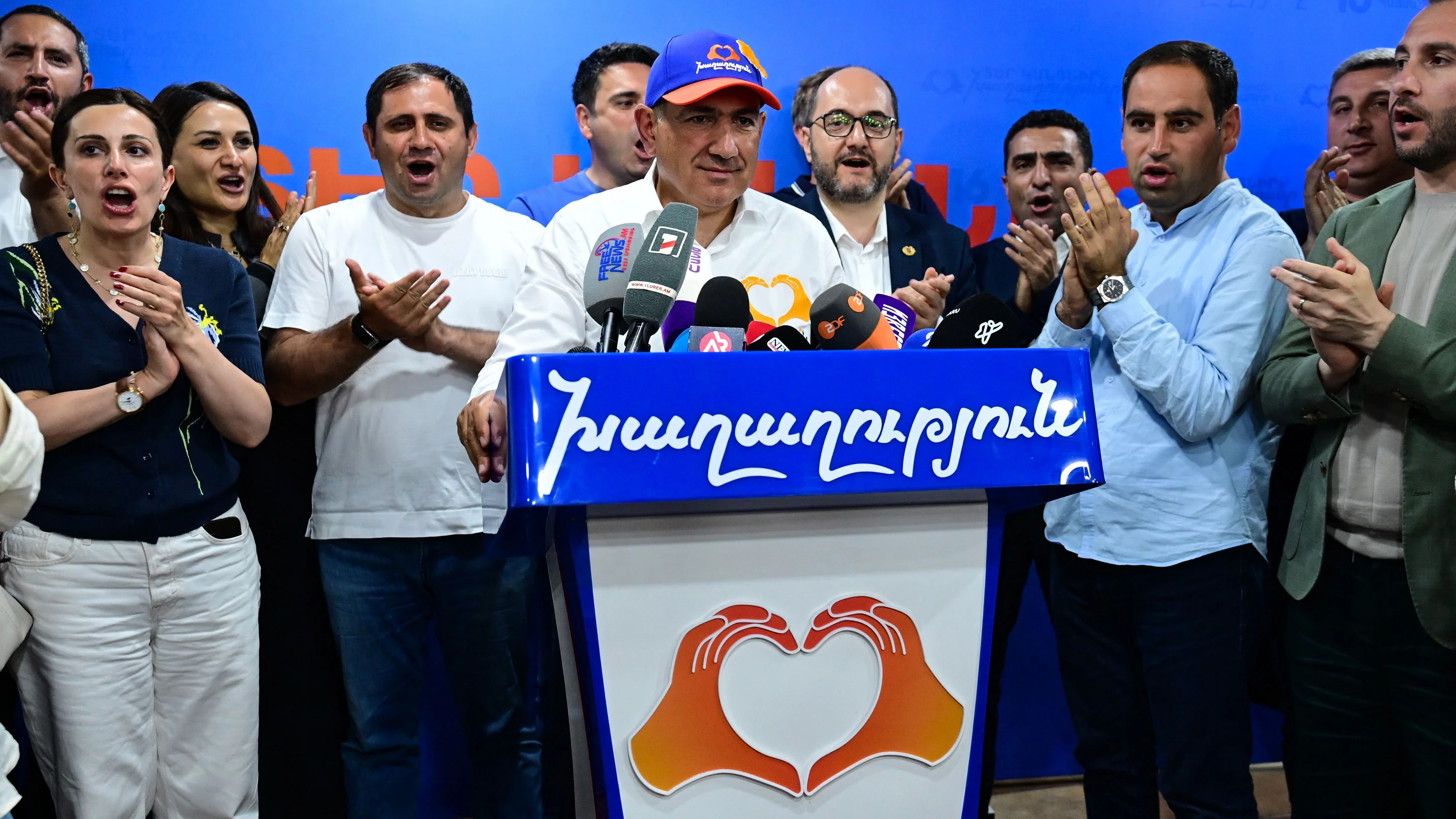 Wahl in Armenien: Der Sieger spricht von Liebe und Frieden