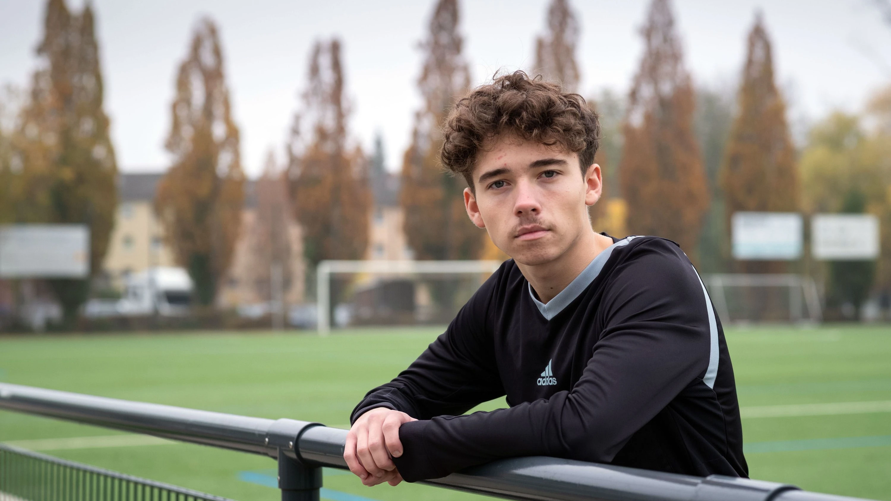 Gewalt im Amateurfußball: Warum Timo Forster wieder pfeift Gewalt im Amateurfußball: Warum Timo Forster wieder pfeift