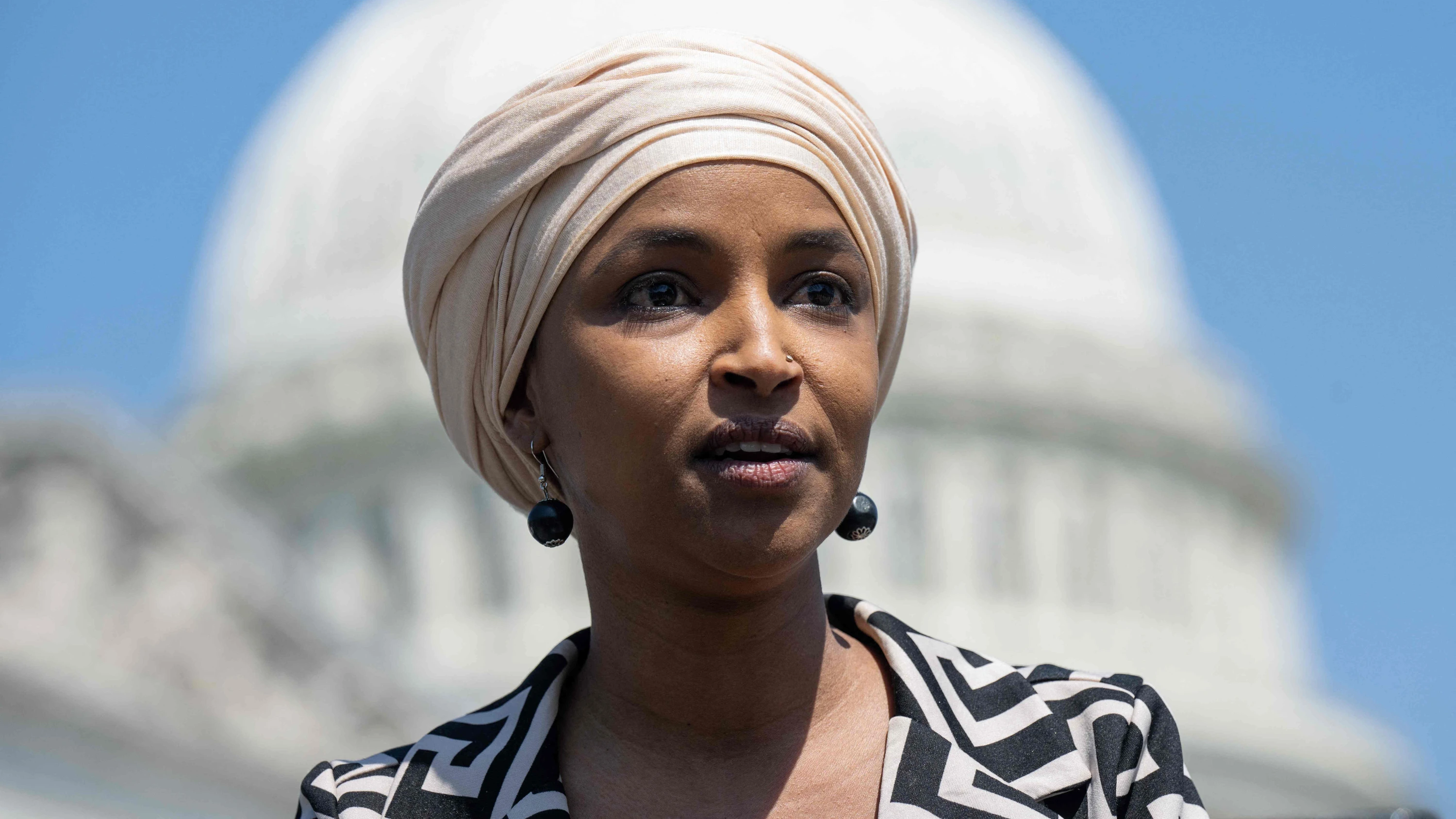 Razzia bei Demokratin: Ist Trump „besessen“ von Ilhan Omar?