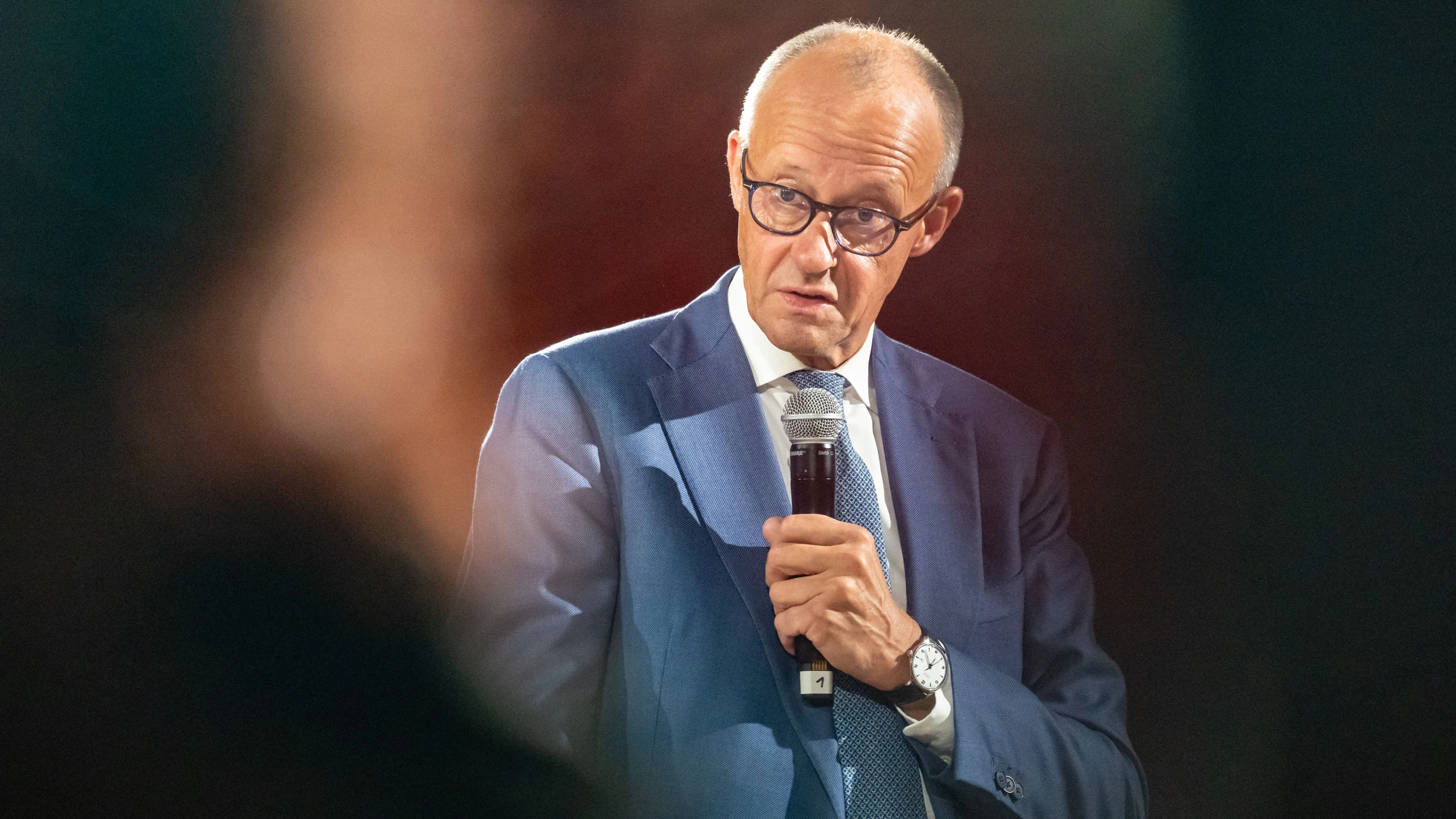 Deutschland-Liveblog: „Weil seine Präsenz in Berlin erforderlich ist“ – Merz sagt Reise zur UN ab