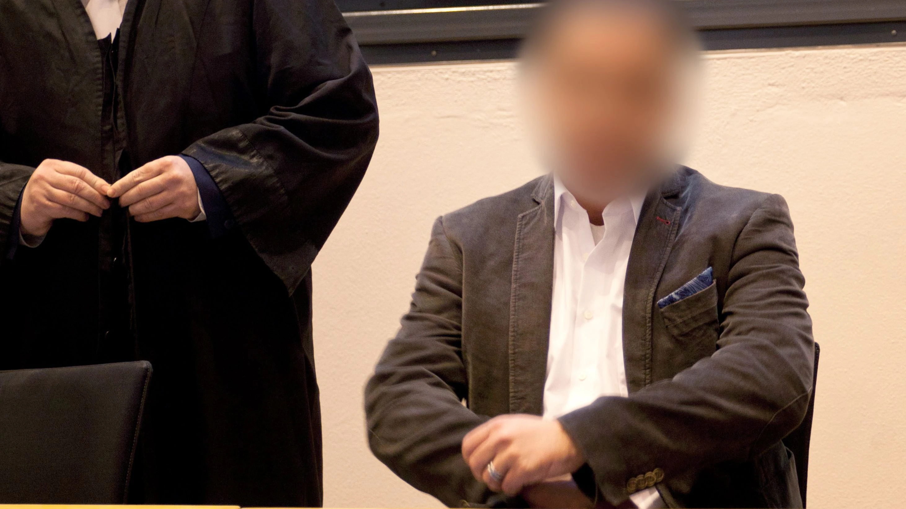 Bild: Positiver Drogentest: „Kokain-Arzt“ aus Halberstadt abermals festgenommen