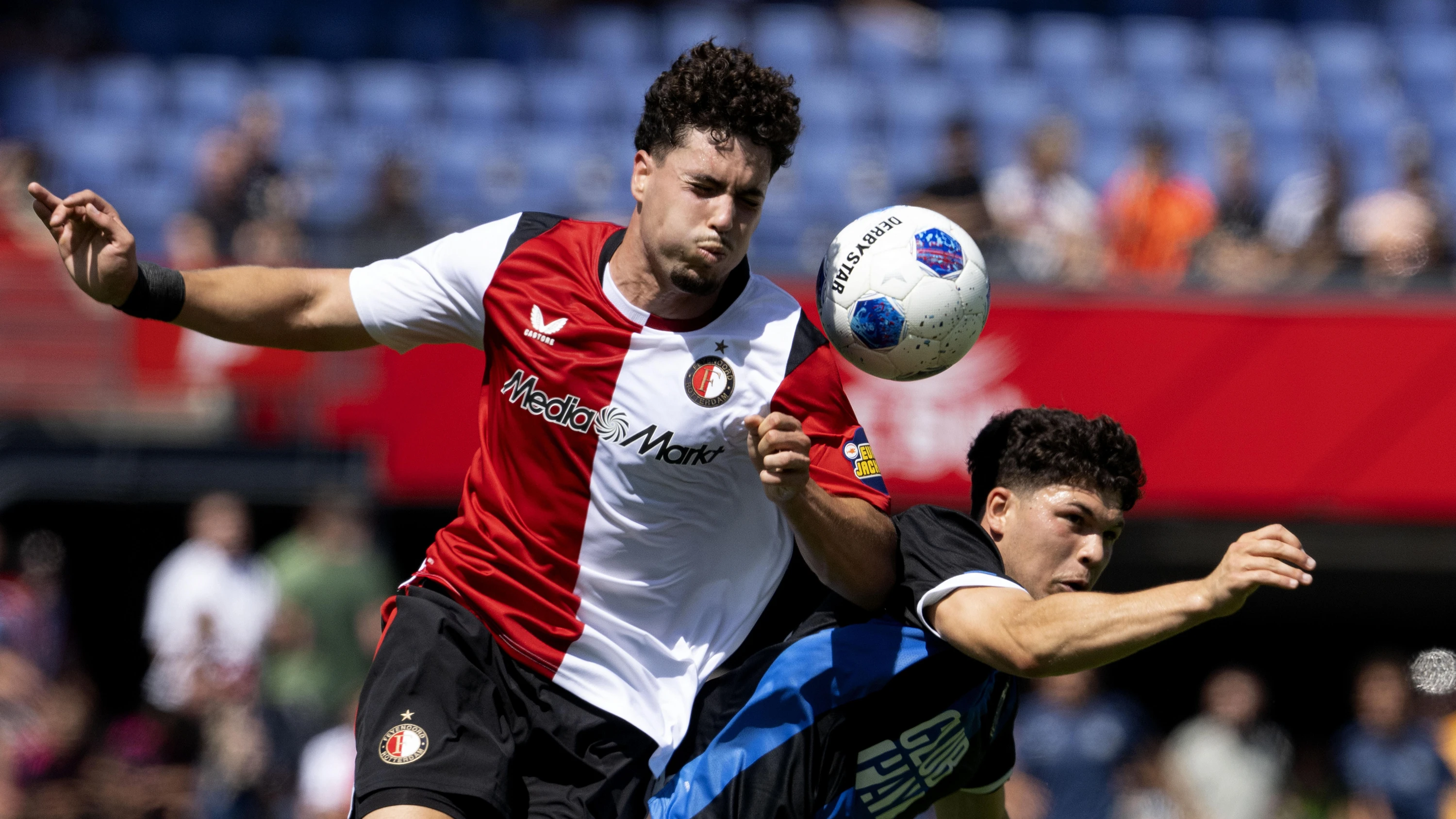 Exporterfolg: Nacho Ferri, der im Eintracht-NLZ spielte, trifft in den Niederlanden. - EPA