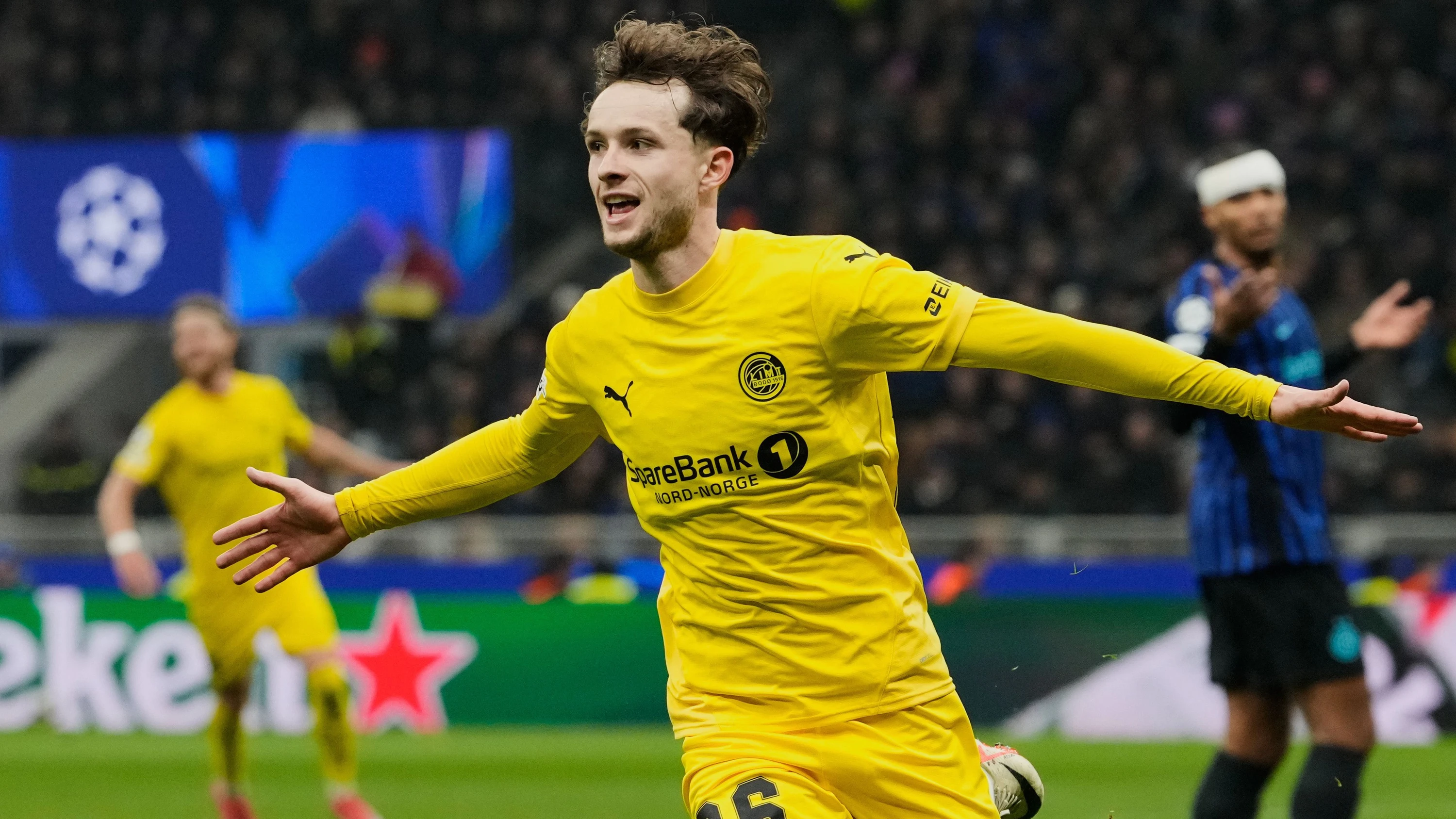 Sensation in Champions League: Der Blitz schlägt ein Sensation in Champions League: Der Blitz schlägt ein