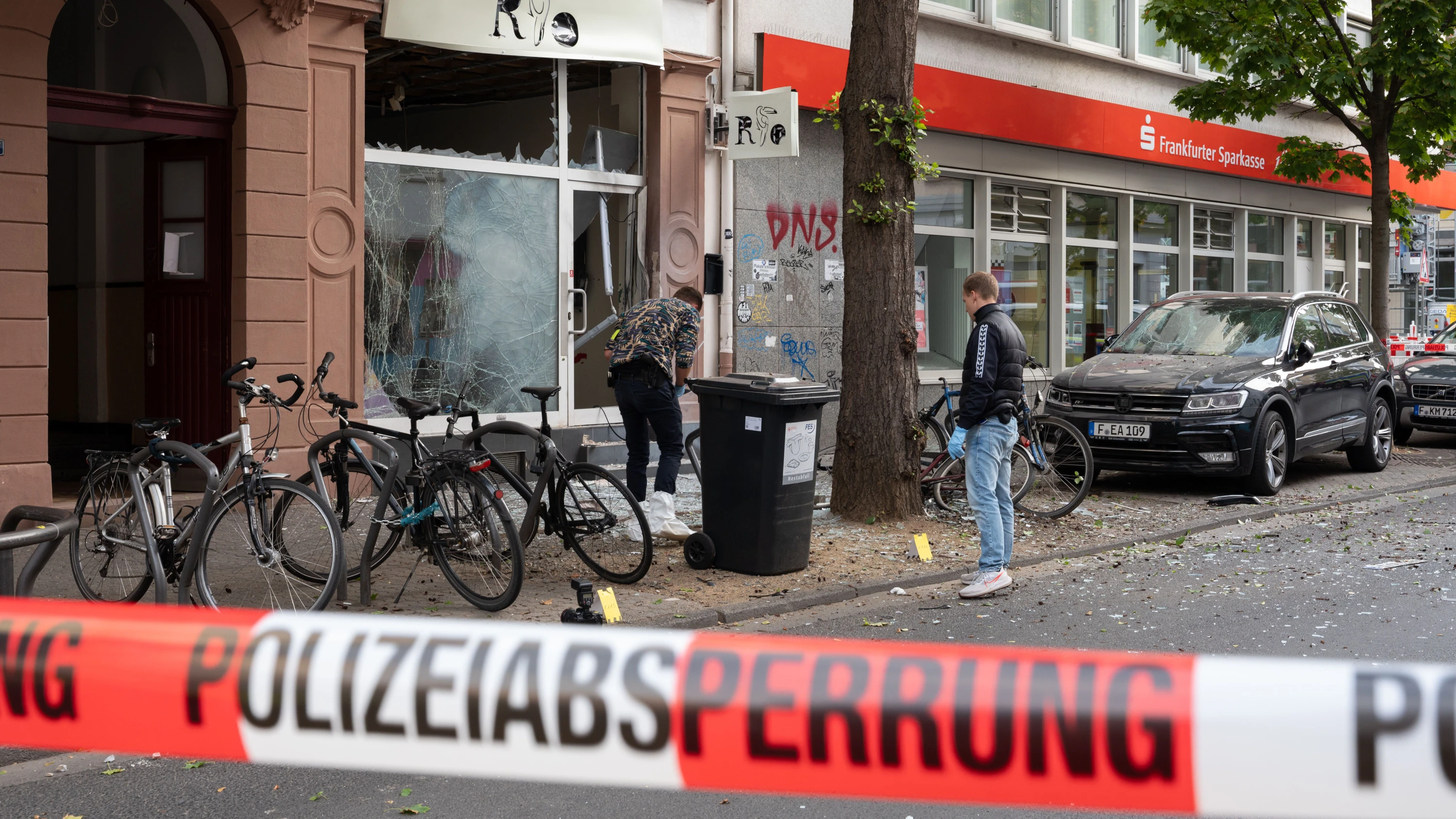 Explosionen vor Läden: Anschläge in Frankfurt mit Bezügen zur Organisierten Kriminalität
