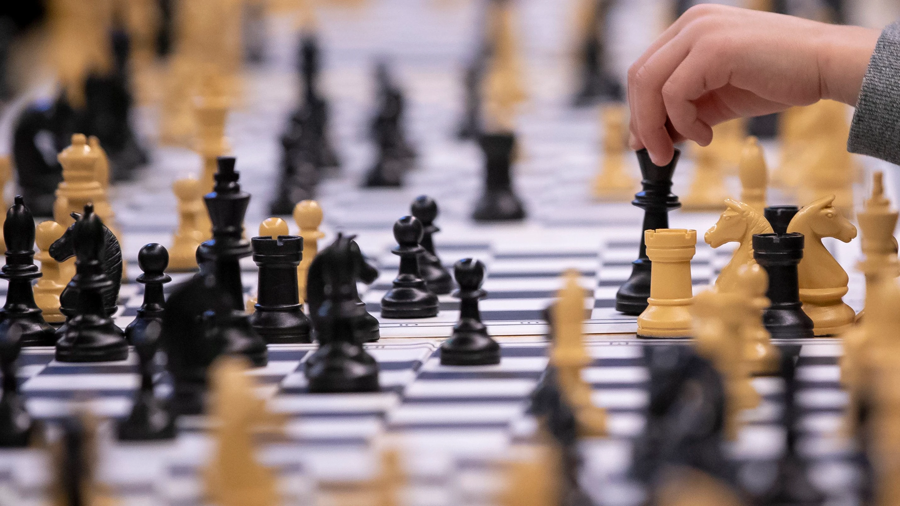 Aufregung im Schach: „Absurde Abstimmung“ besiegelt Russlands Rückkehr