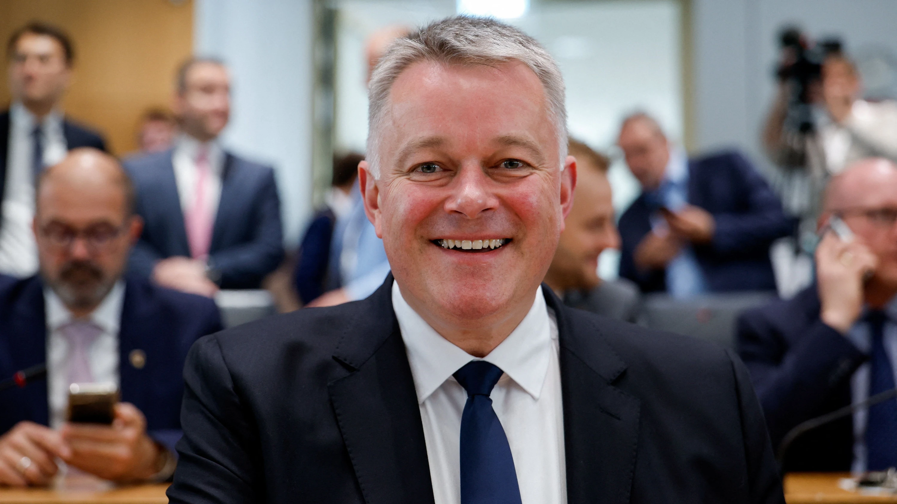 Machtwechsel in Mainz: Gordon Schnieder zum Ministerpräsidenten von Rheinland-Pfalz gewählt Machtwechsel in Mainz: Gordon Schnieder zum Ministerpräsidenten von Rheinland-Pfalz gewählt