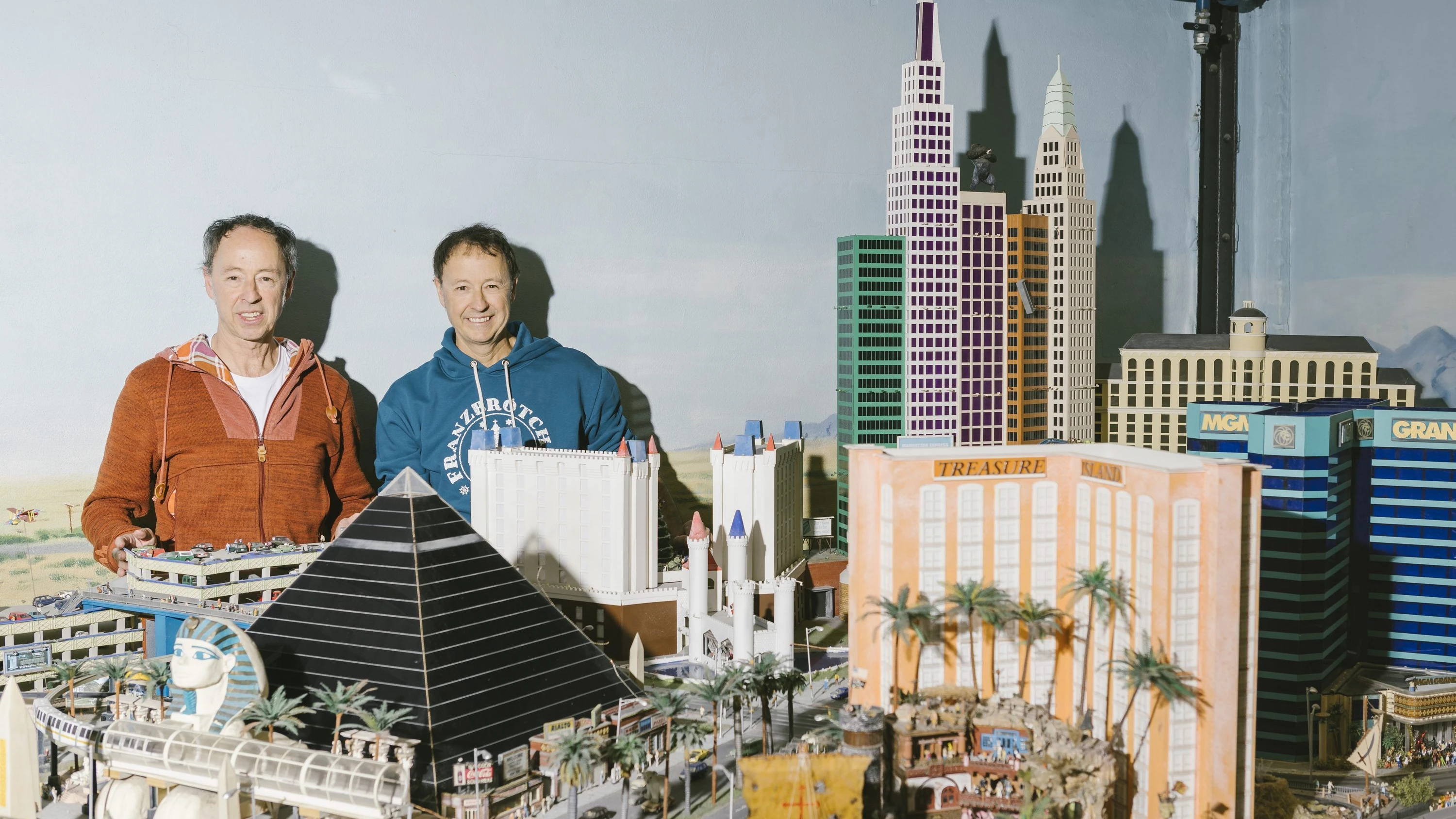 Miniatur Wunderland: Weltrekord mit einer Modellbahn Miniatur Wunderland: Weltrekord mit einer Modellbahn