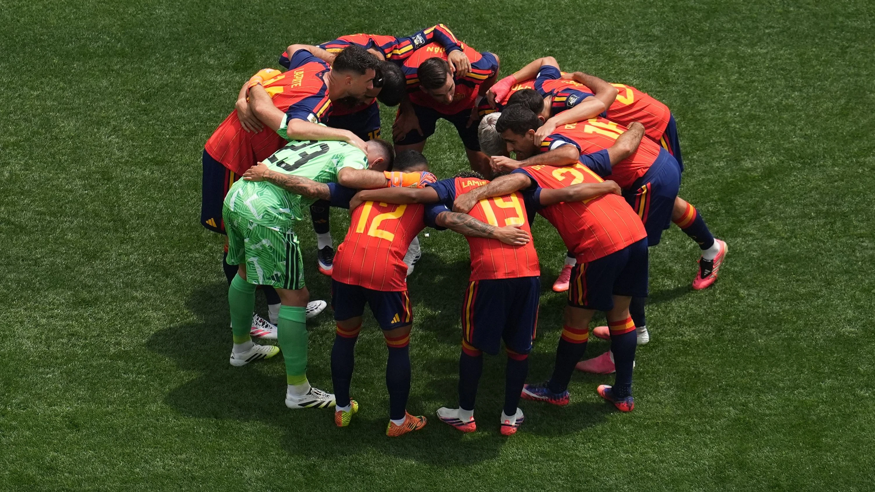 Spaniens Erfolgsformel: „Wenn wir als Team spielen, sind wir unschlagbar“ Spaniens Erfolgsformel: „Wenn wir als Team spielen, sind wir unschlagbar“