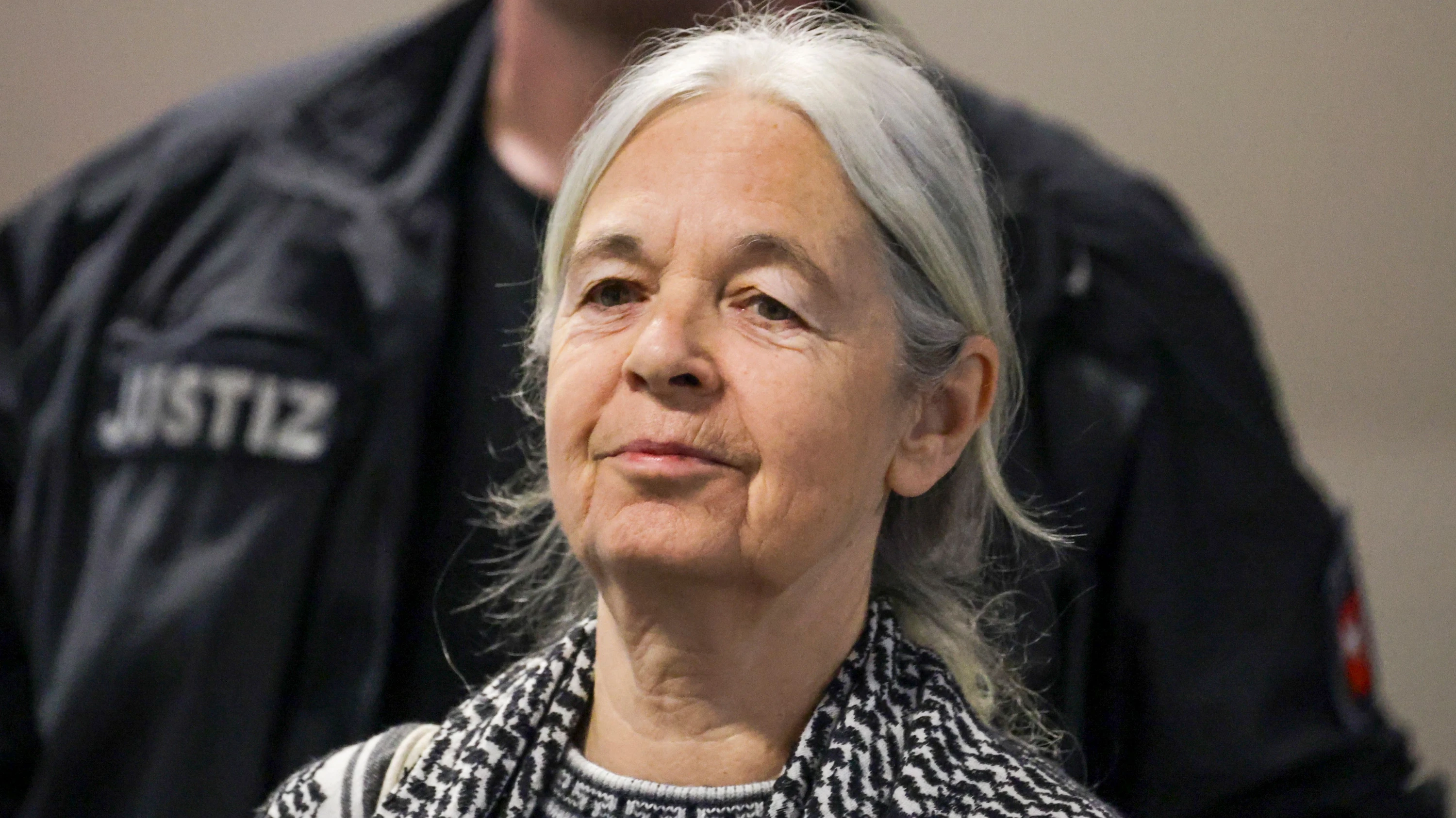 Mutmaßliche Ex-RAF-Terroristin: Bundesanwaltschaft erhebt Anklage gegen Klette Mutmaßliche Ex-RAF-Terroristin: Bundesanwaltschaft erhebt Anklage gegen Klette