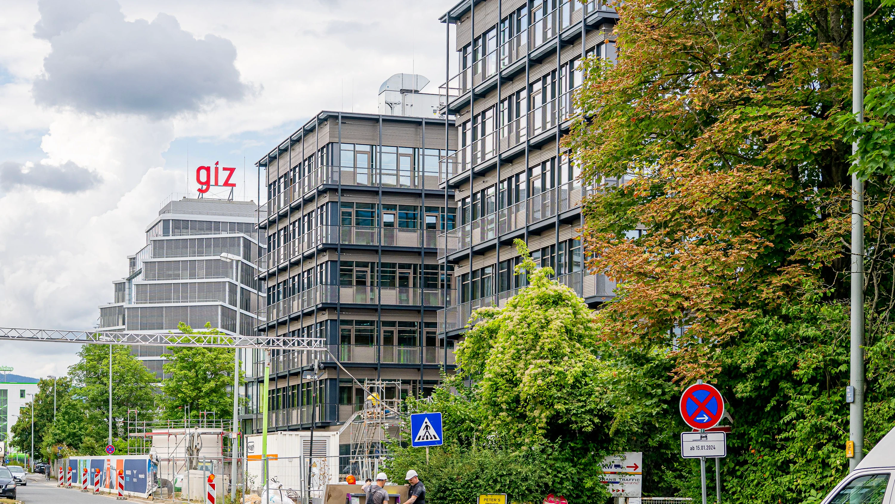 Deutschland-Liveblog: 15 Millionen Euro bei GIZ-Projekten im Jemen unterschlagen Deutschland-Liveblog: 15 Millionen Euro bei GIZ-Projekten im Jemen unterschlagen