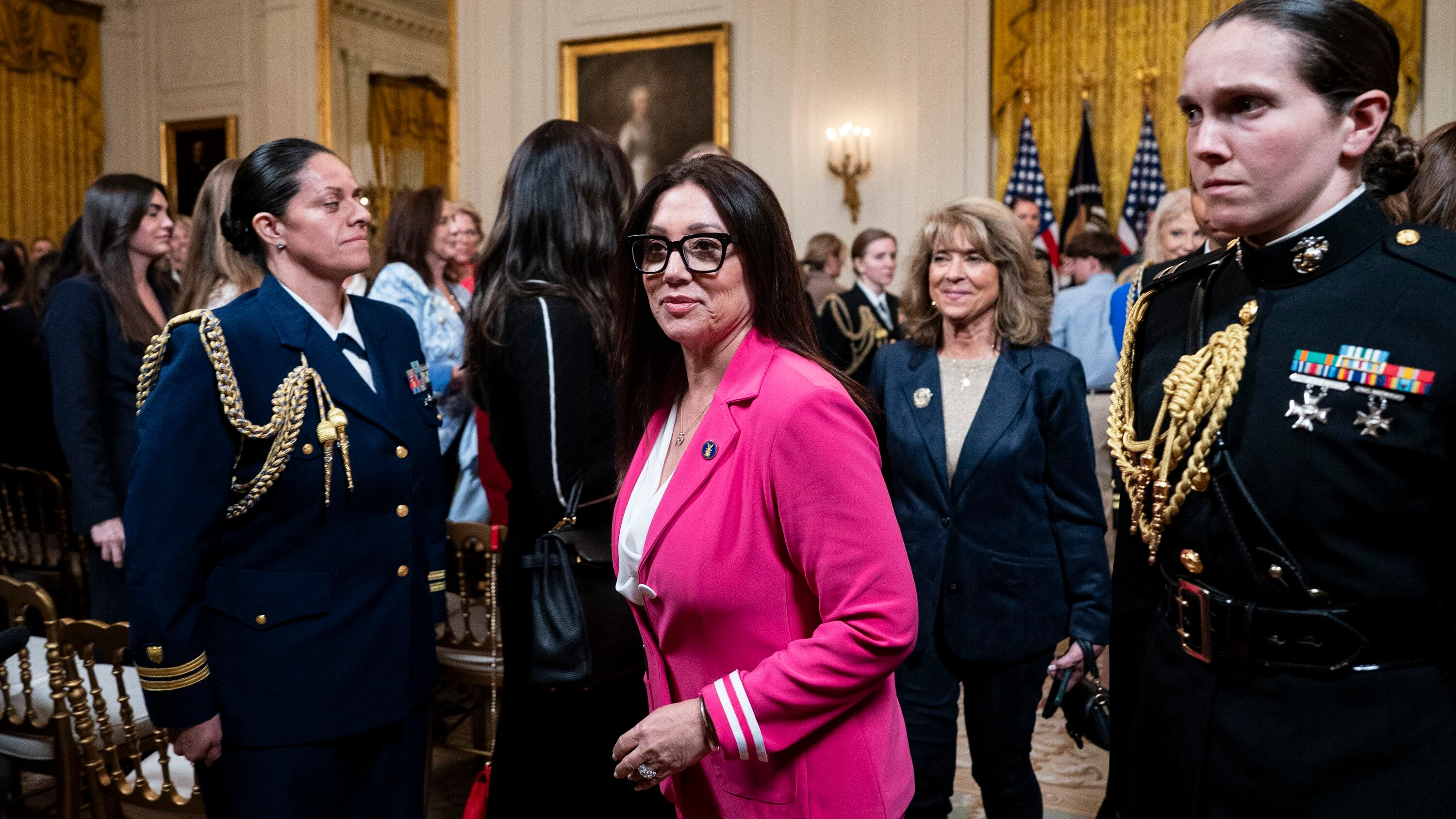 Arbeitsministerin tritt zurück: Anspruch und Wirklichkeit in Trumps Regierung