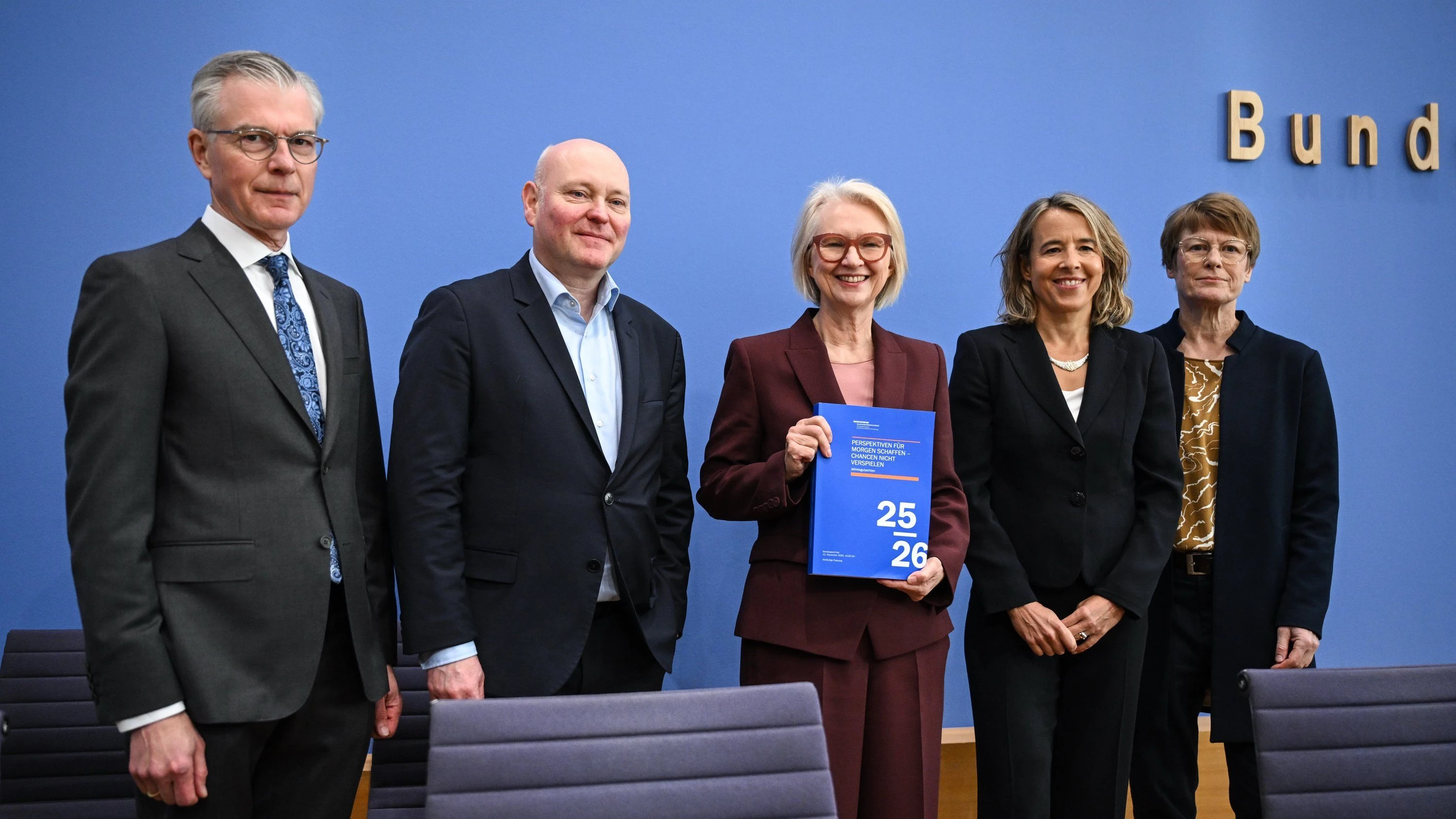 „Wirtschaftsweise“-Wirbel: Berater für die freiheitliche Marktwirtschaft „Wirtschaftsweise“-Wirbel: Berater für die freiheitliche Marktwirtschaft