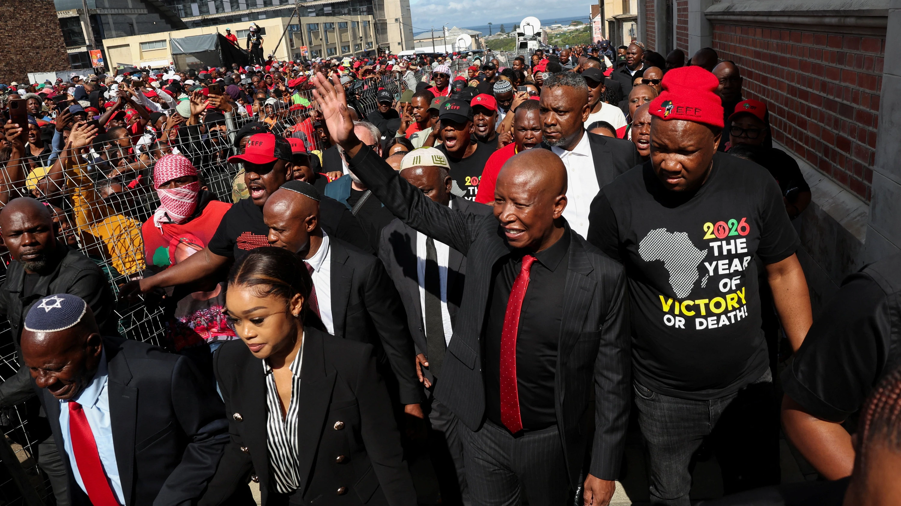 Julius Malema am Donnerstag in KuGompo City, dem früheren East London - Reuters