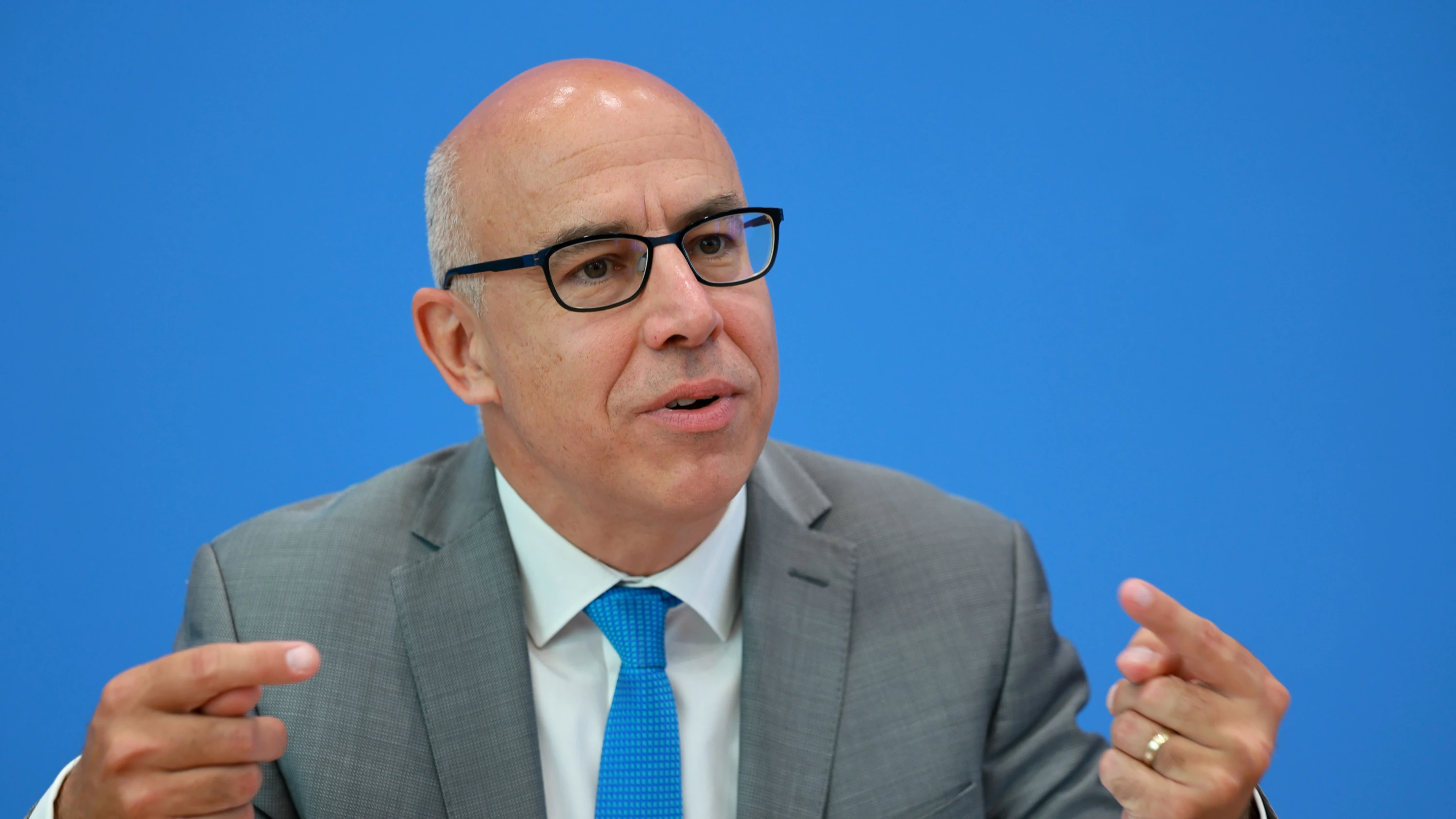 Gabriel Felbermayr: Wirtschaftsweiser warnt vor globaler Staatsschuldenkrise