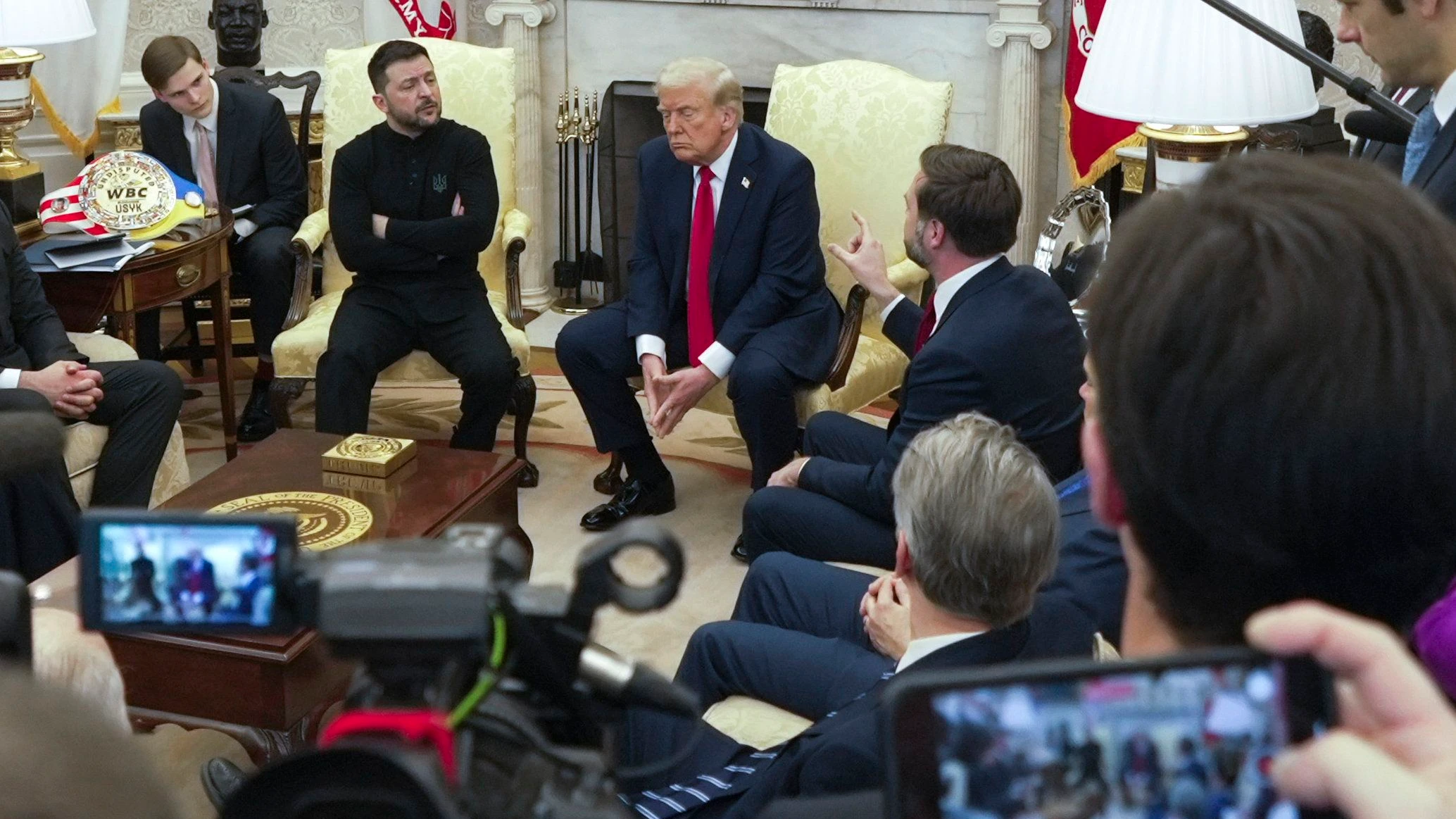 Bild: F.A.Z. PODCAST FÜR DEUTSCHLAND: Zurück im Oval-Office-Modus: Trump lässt Selenskyj fallen, die EU soll retten