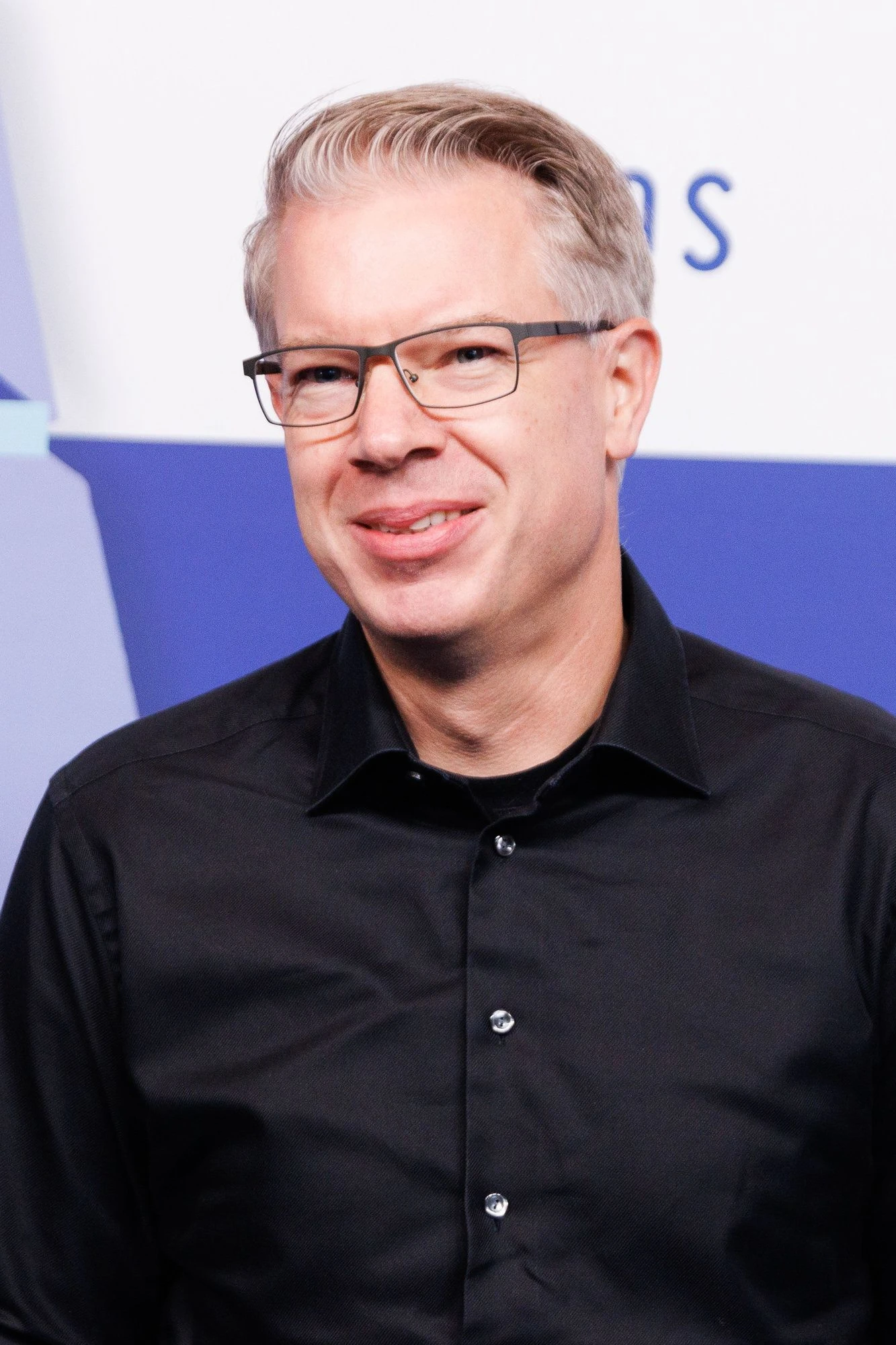 Überzeugungstäter mit Technologie-Expertise“: Frank Thelen legt KI-ETF auf  | FAZ