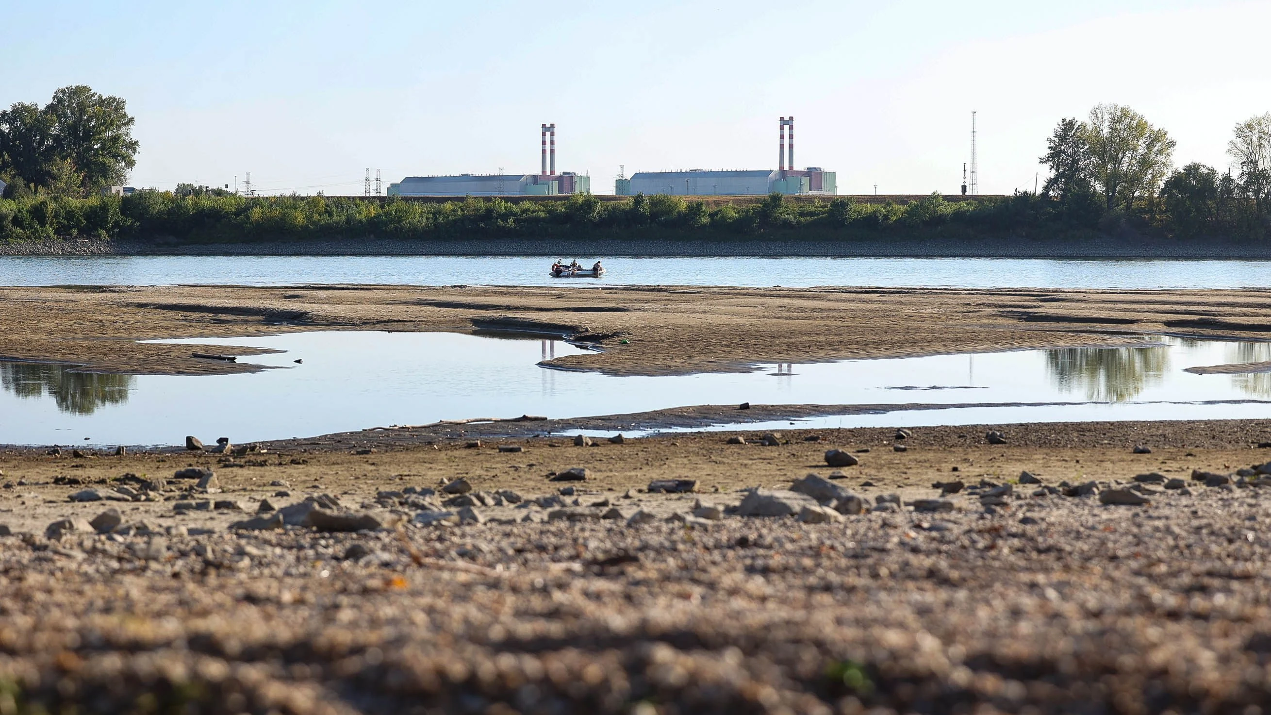 Ungarn: Donau-Niedrigwasser legt Ungarns Atomstreit offen