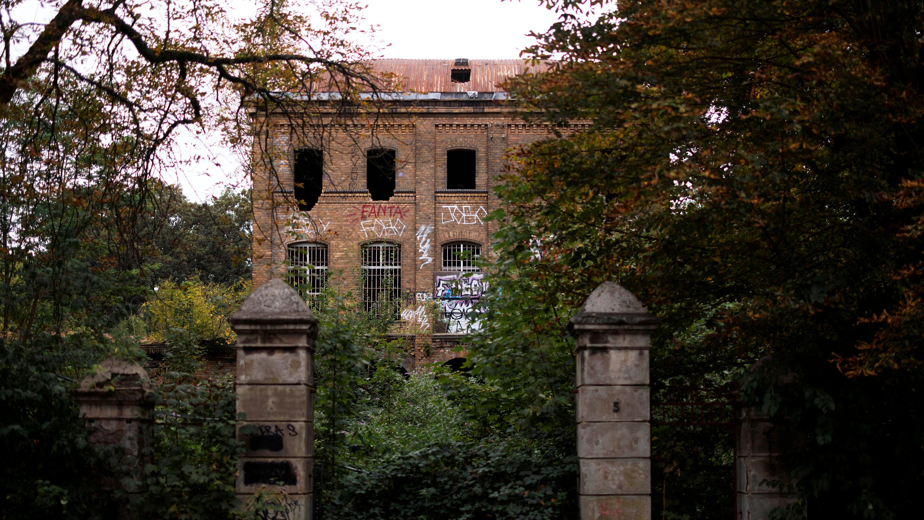 Kettenrasseln: Wie es den Preis eines Hauses beeinflusst, wenn es dort spukt Kettenrasseln: Wie es den Preis eines Hauses beeinflusst, wenn es dort spukt