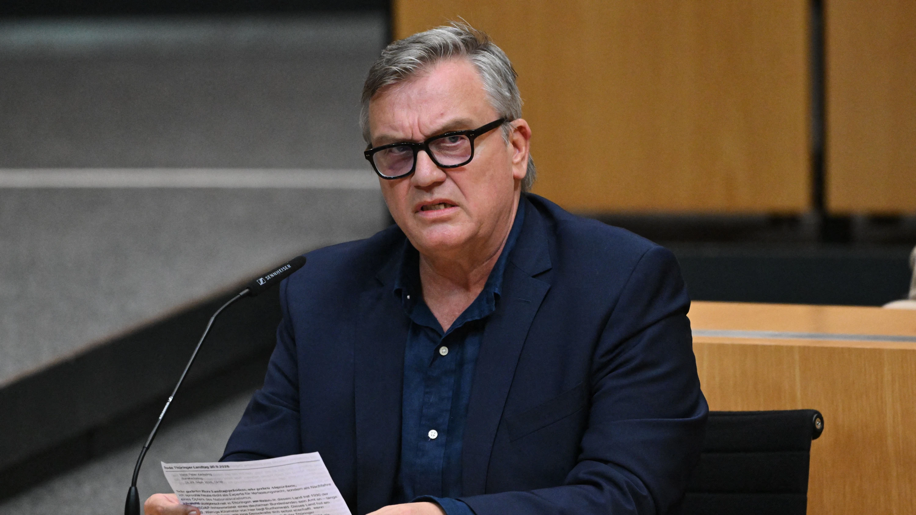 Thüringer Anhörung: AfD-Verbot? Ernsthaft bleiben! Thüringer Anhörung: AfD-Verbot? Ernsthaft bleiben!