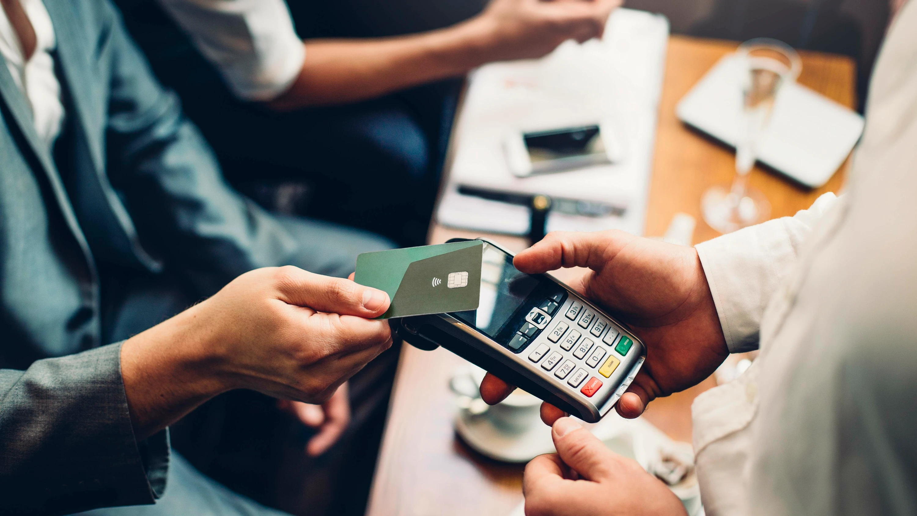 Bye-Bye Cash: Auch Deutschland wird zum Kartenzahler-Land