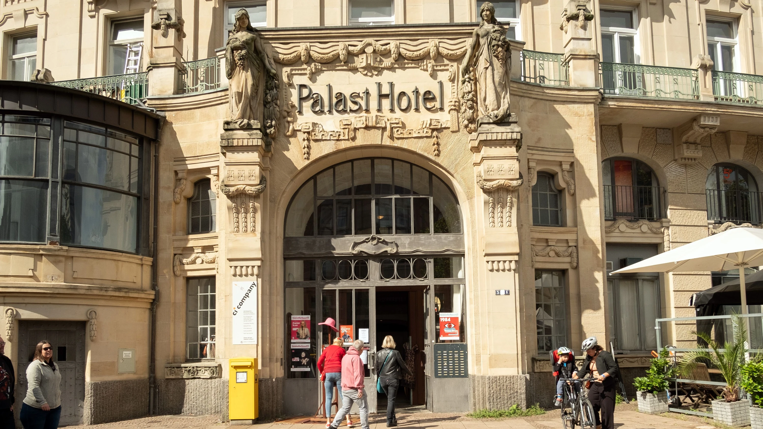 vor-einer-ungewissen-zukunft.webp
