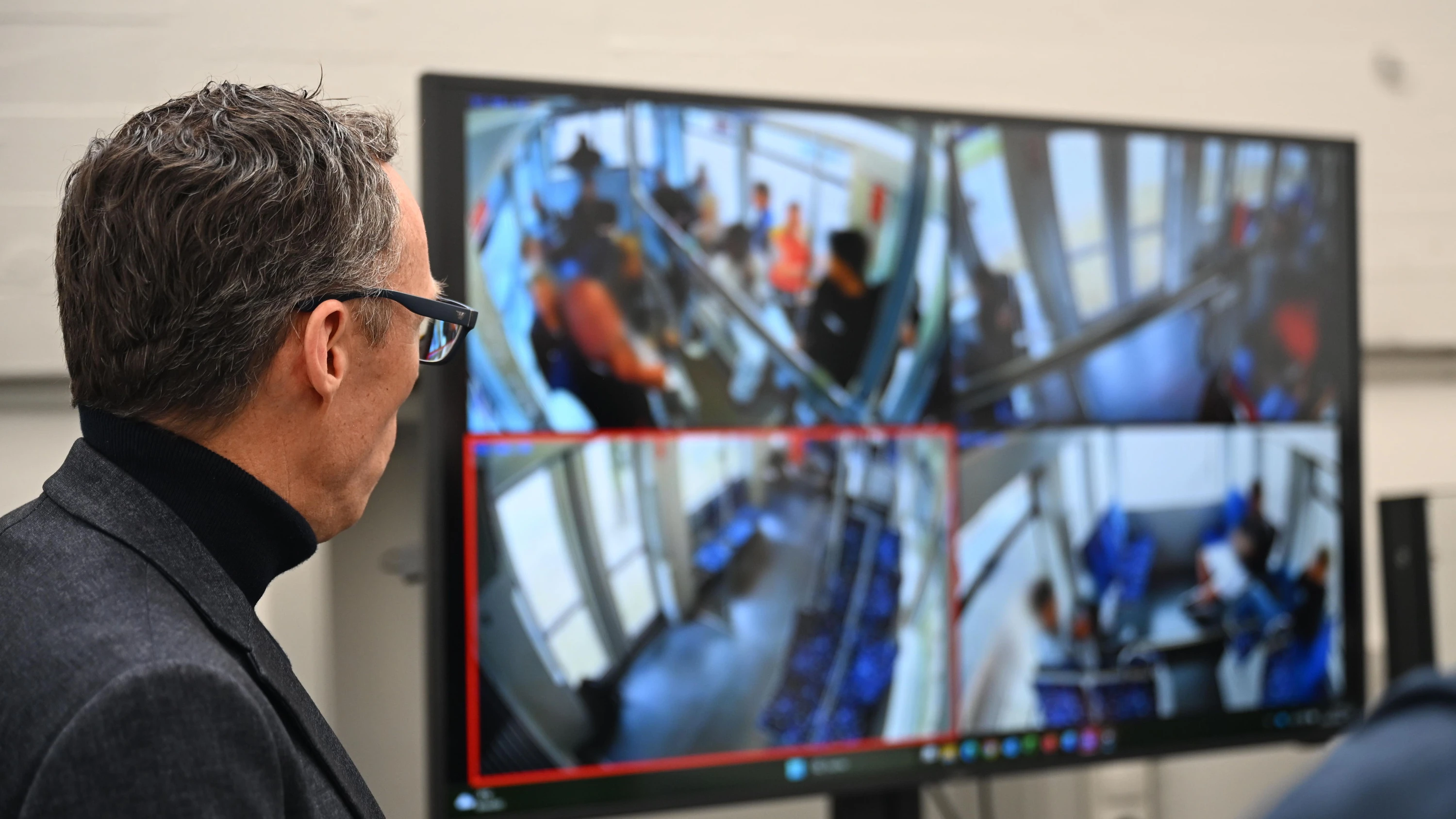 Gewalt im ÖPNV: KI soll Fahrgäste für ihre Sicherheit beobachten