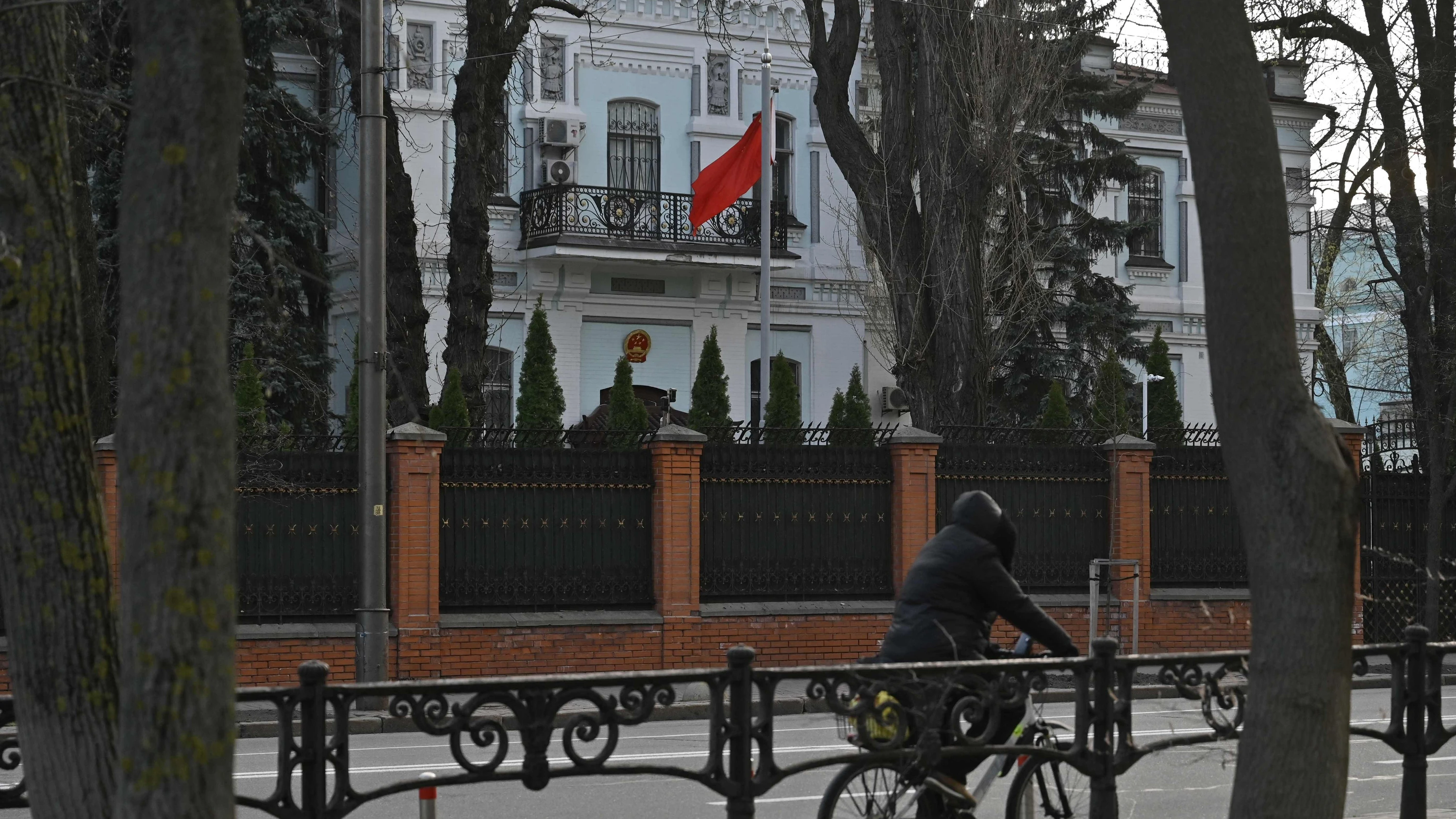 Liveblog Ukrainekrieg: Nicht einmal Chinas Botschafter verlässt Kiew Liveblog Ukrainekrieg: Nicht einmal Chinas Botschafter verlässt Kiew