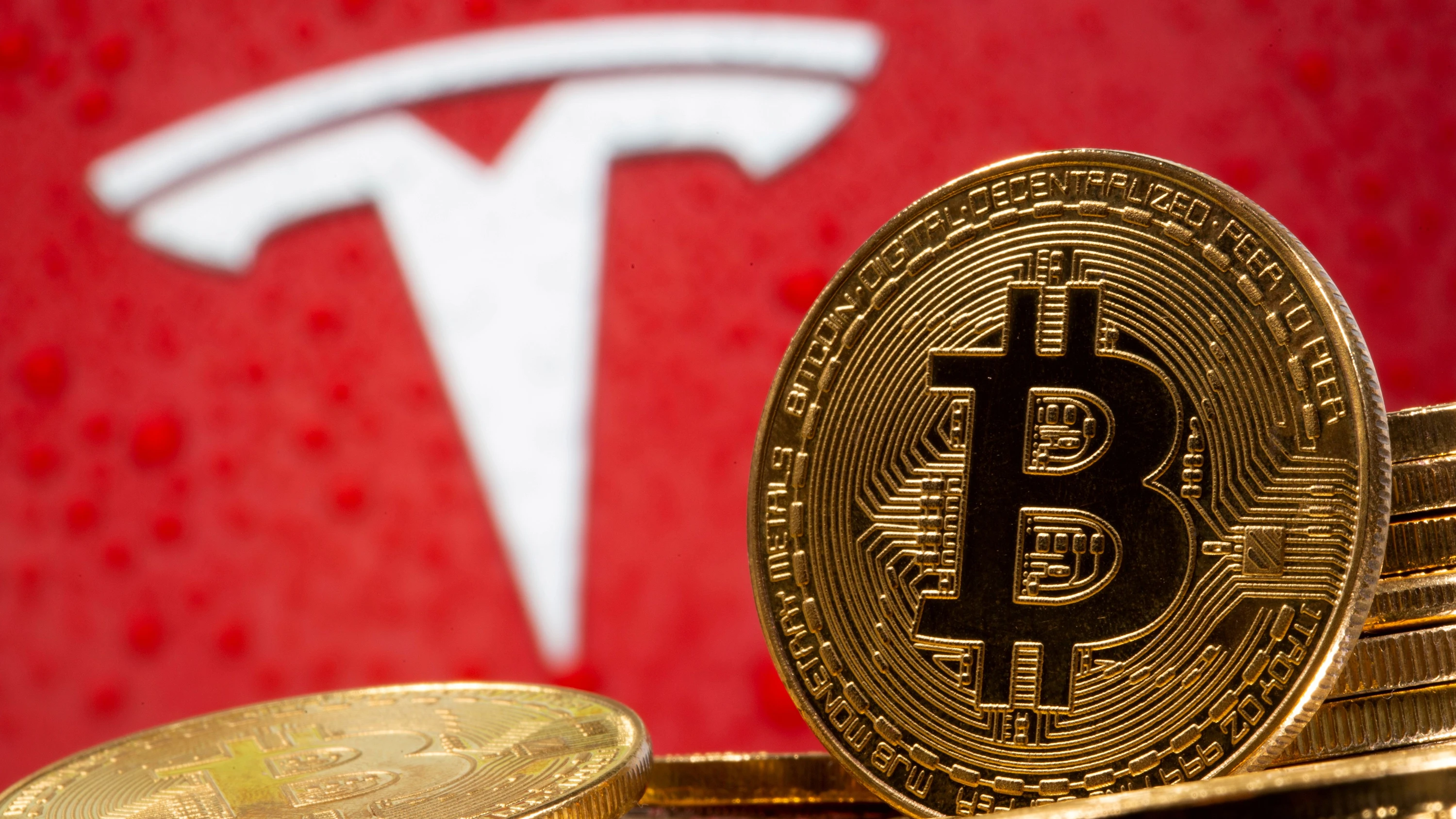 Verluste durch Kurseinbruch: Was wird aus Teslas Bitcoin-Schatz?