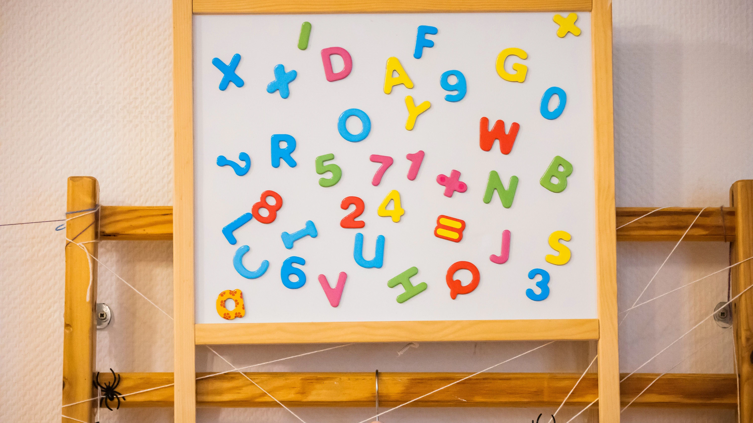 Abfrage: In Deutsch-Vorlaufkurse müssen all jene Kinder vor der Einschulung, die nicht ausreichend die Sprache beherrschen - dpa