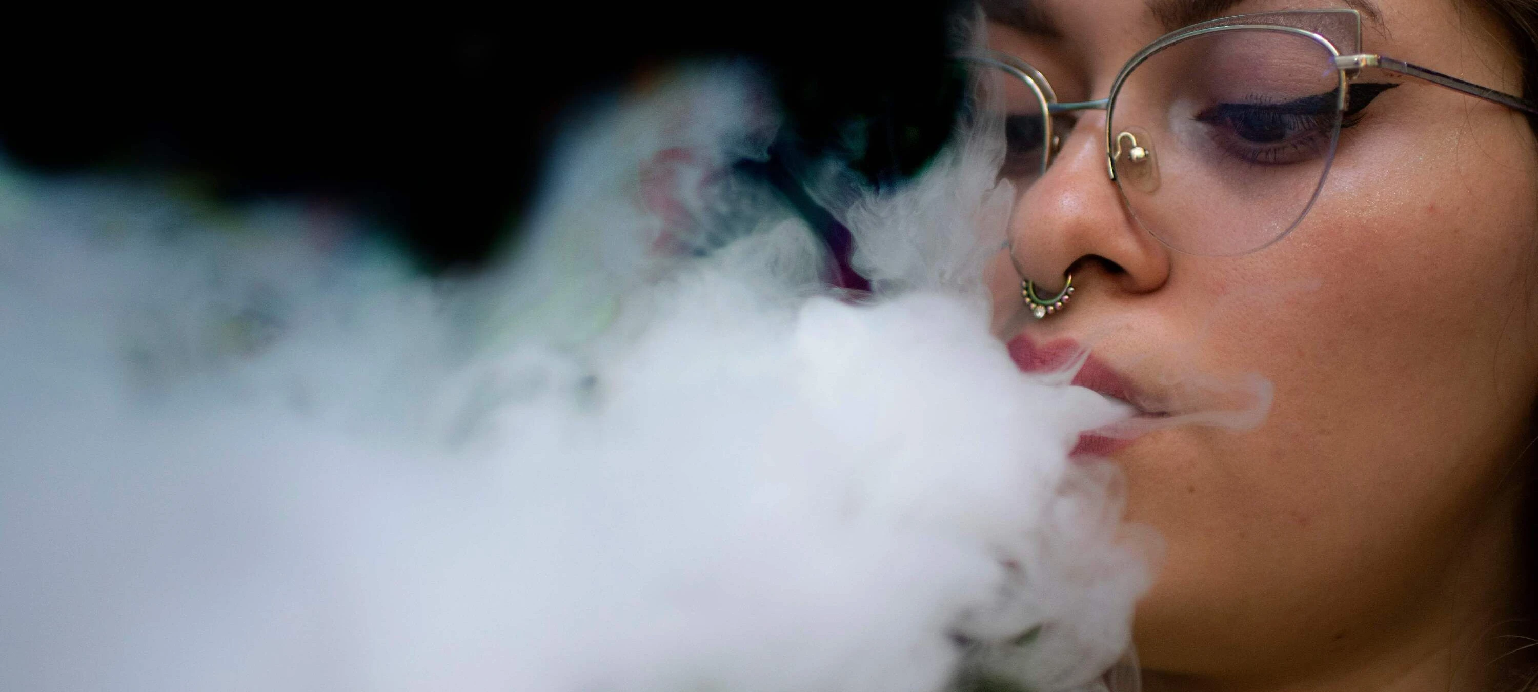 Einweg-E-Zigaretten: Warum Vapes ein schädlicher Trend sind