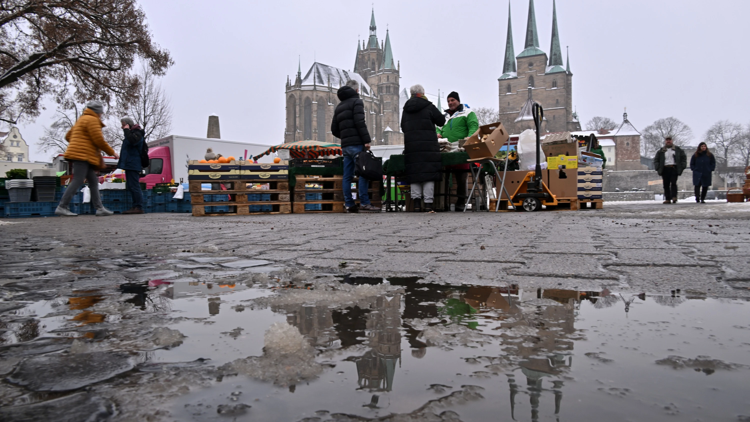 Offenbar rassistischer Angriff: 23-Jähriger in Erfurt schwer verletzt