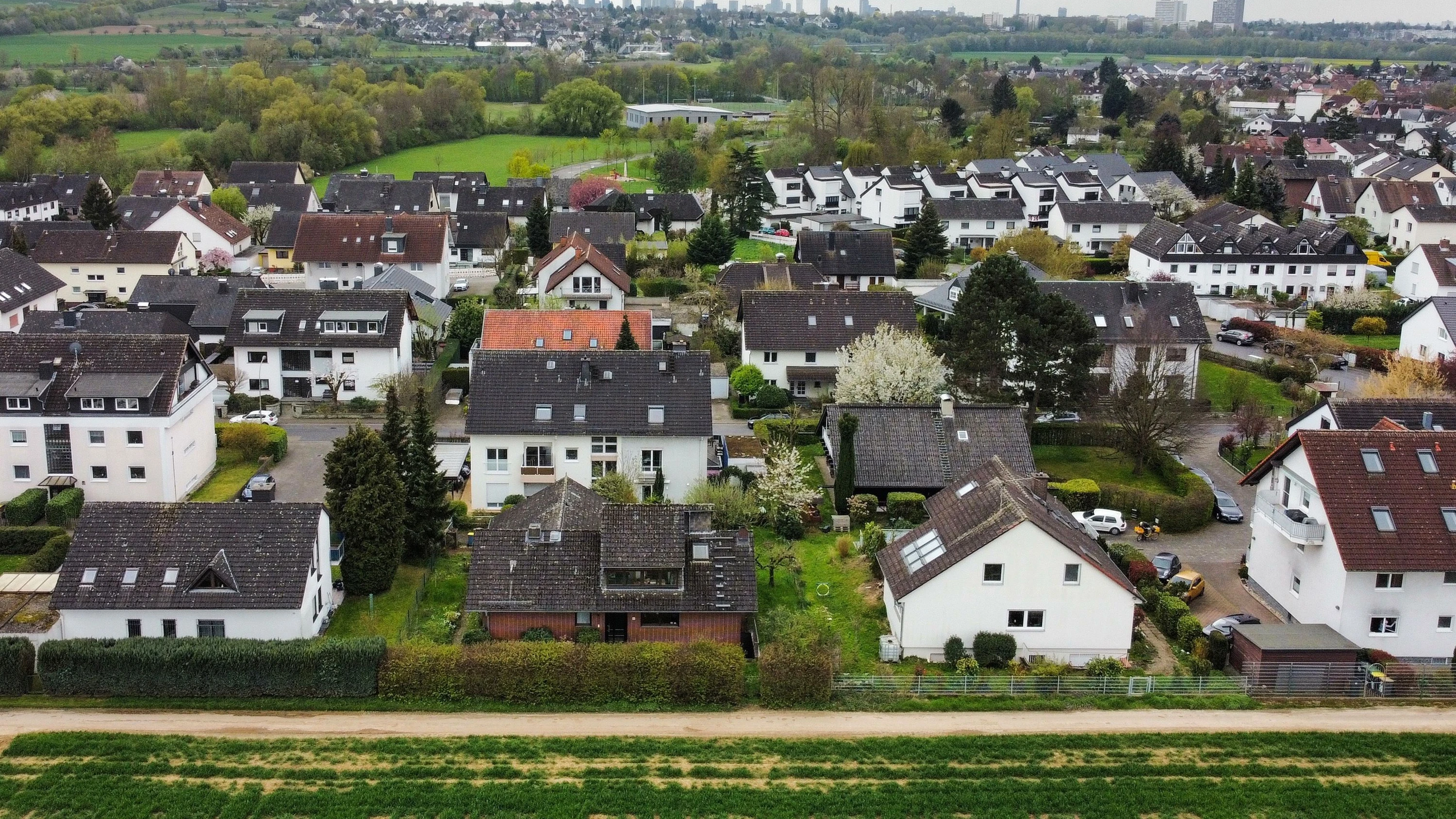 Podcast Finanzen & Immobilien: Höhere Preise, Zinsen und Kosten – was das für den Hauskauf bedeutet