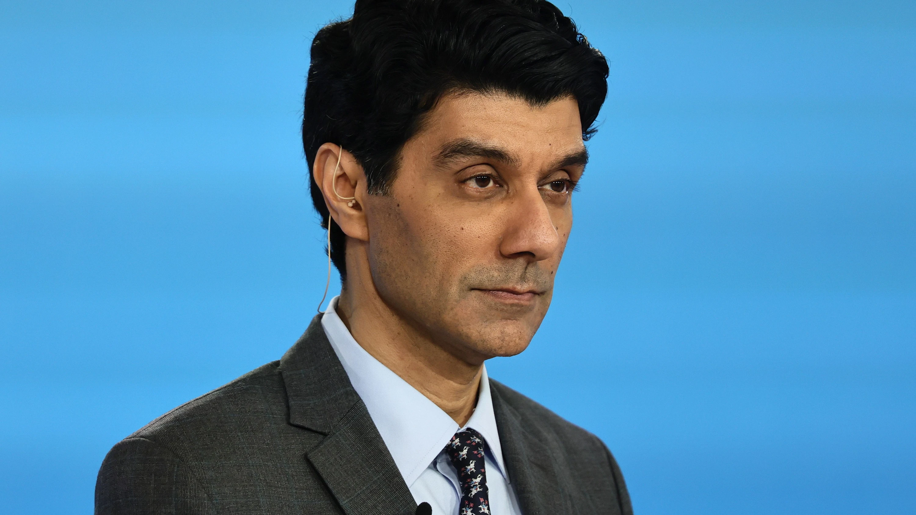 Deutsche-Bank-Finanzvorstand: Ein erster Auftritt ohne Selbstzweifel