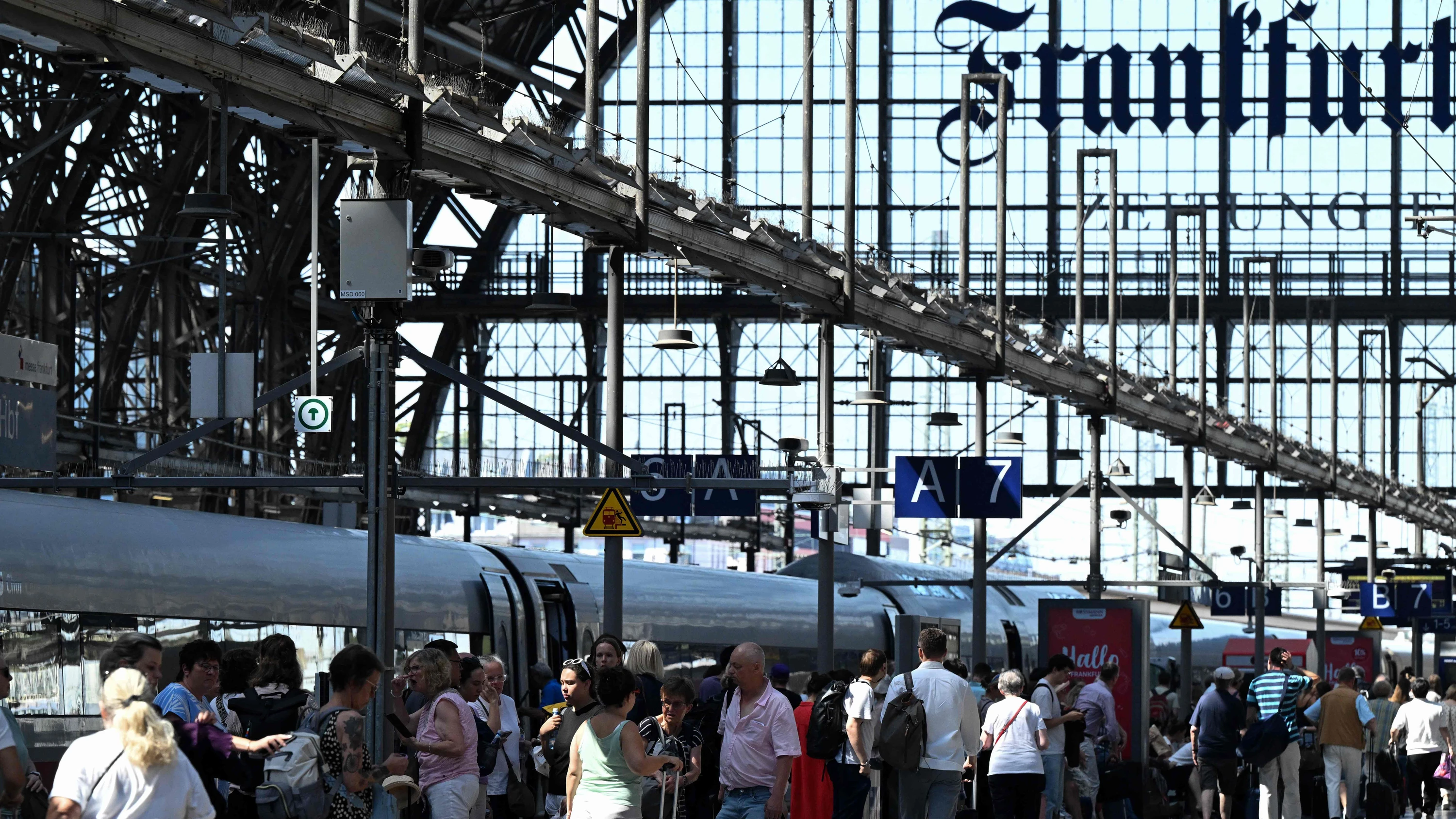 Bild: Rhein-Main-Feierabendbriefing: Alkoholverbot an Bahnhöfen: Welche Regeln gelten?