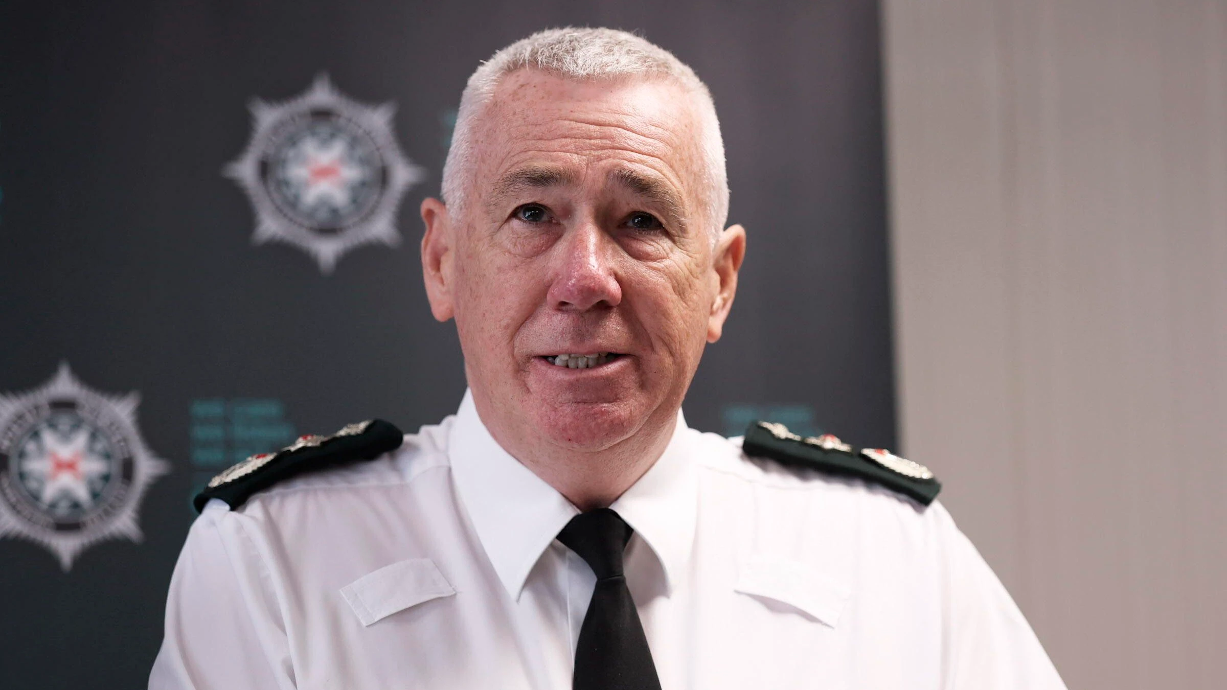 Nordirischer Polizeichef: Er muss Belfast unter Kontrolle halten