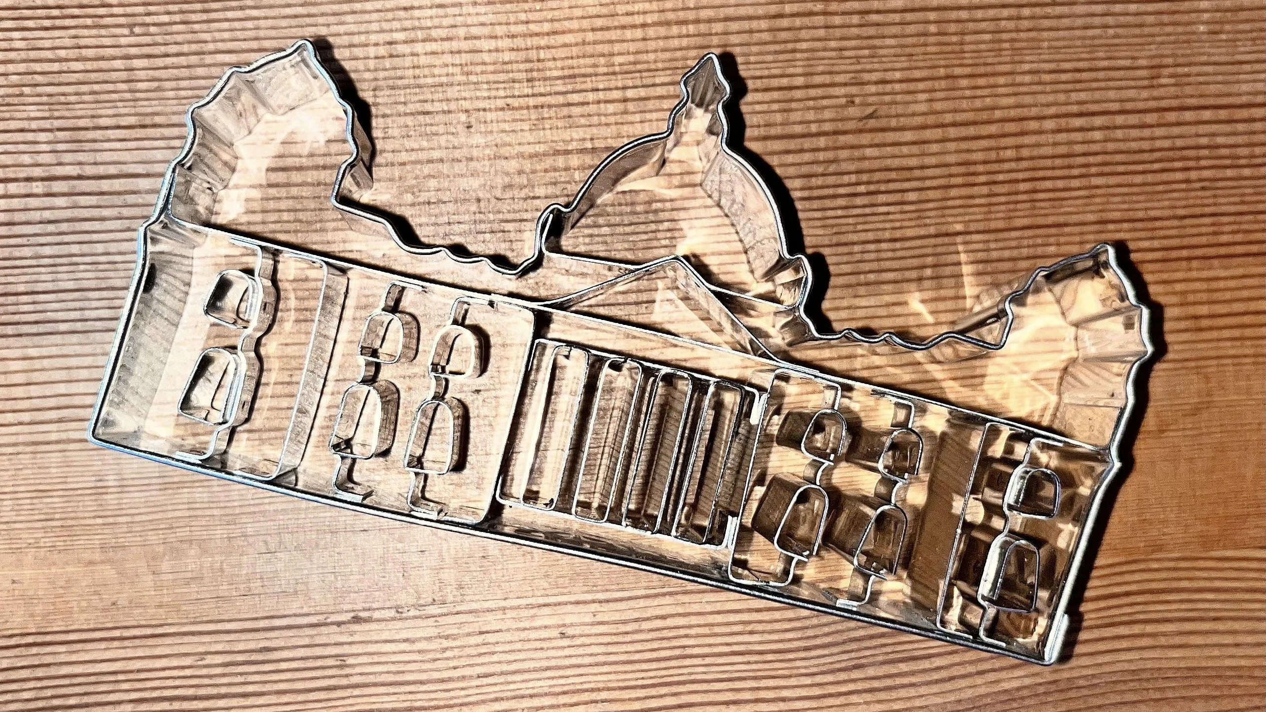 So isst Politik: Dieser Ausstecher verzeiht nichts