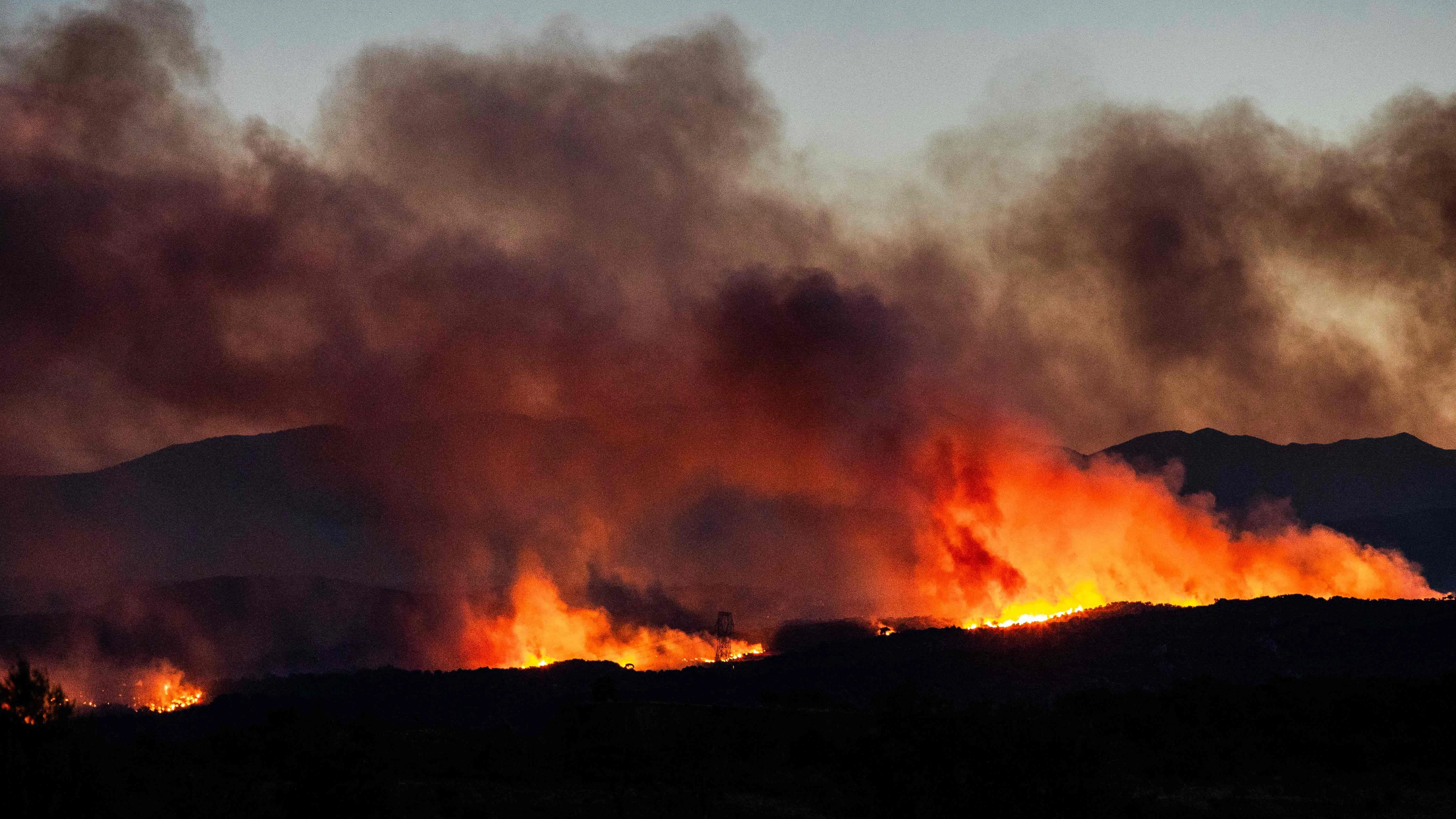 Südfrankreich: 10.000 Einwohner fliehen vor den Flammen Südfrankreich: 10.000 Einwohner fliehen vor den Flammen