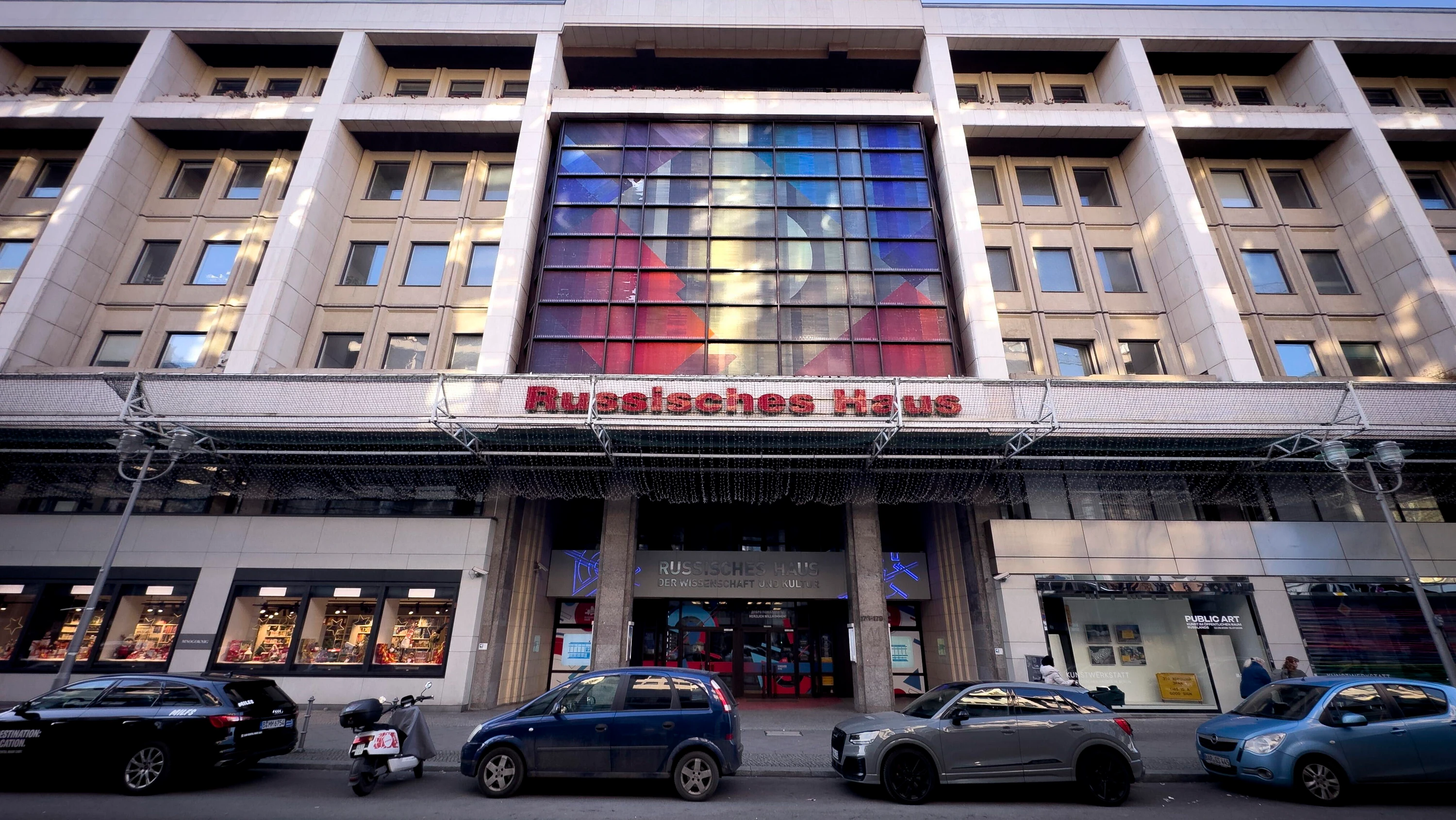 Deutschland-Liveblog: Bundesministerium zieht trotz Spionageverdachts neben Russisches Haus