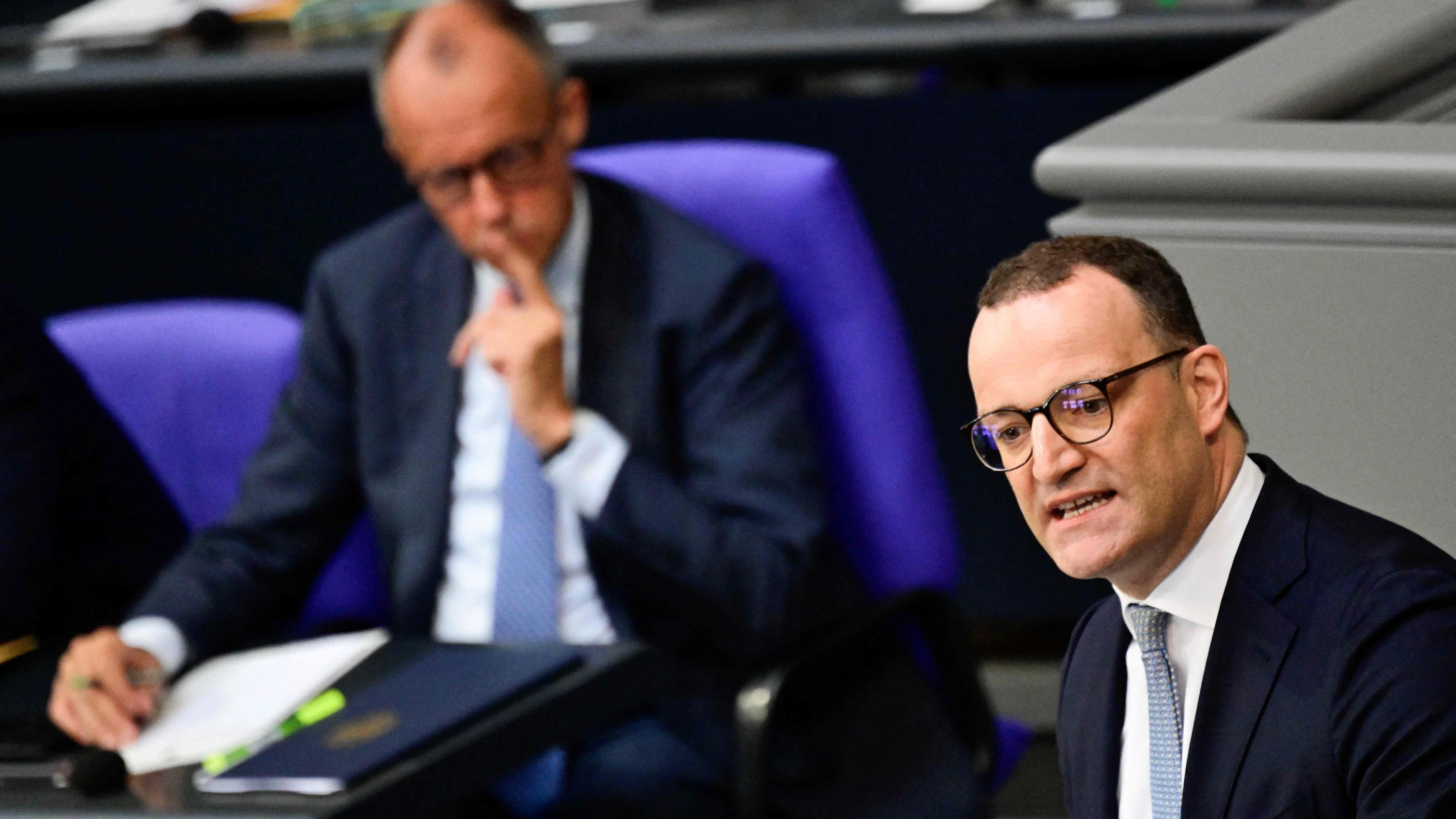Bild: Nach Spahns Rücktritt: Wie baut Merz jetzt seine Mannschaft um?