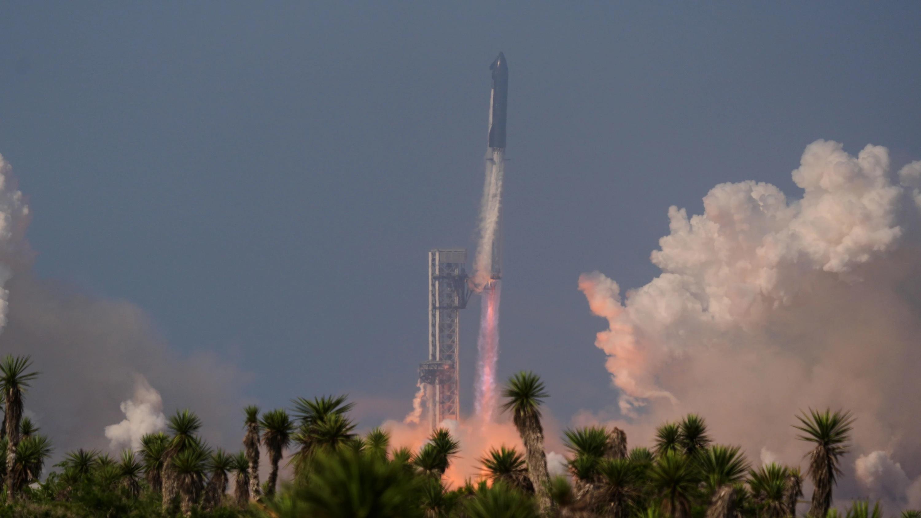 Kurz vor Börsengang: SpaceX absolviert erfolgreichen Starship-Test Kurz vor Börsengang: SpaceX absolviert erfolgreichen Starship-Test
