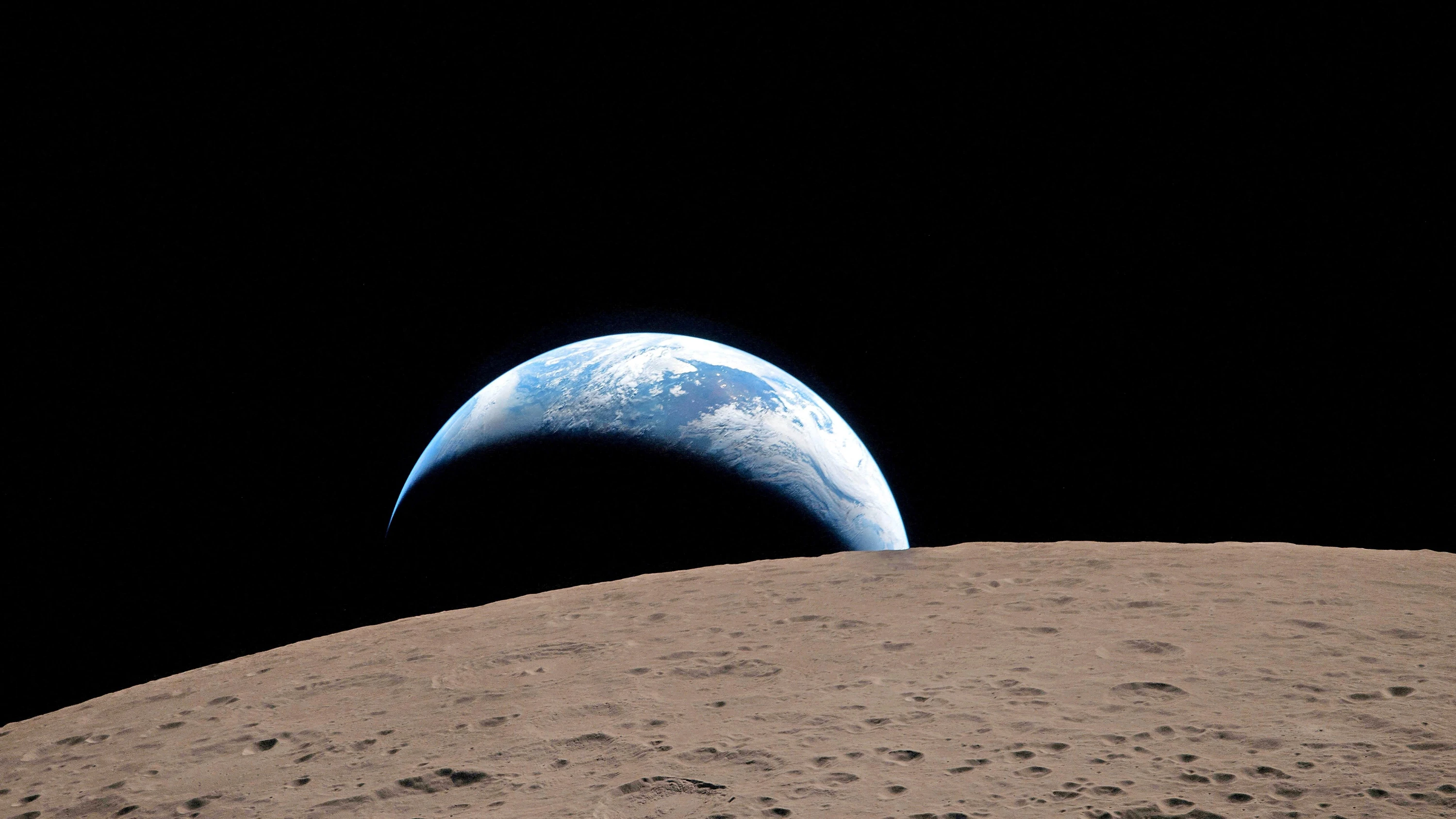 Bilder vom Mond: Sie sahen die Erde untergehen Bilder vom Mond: Sie sahen die Erde untergehen