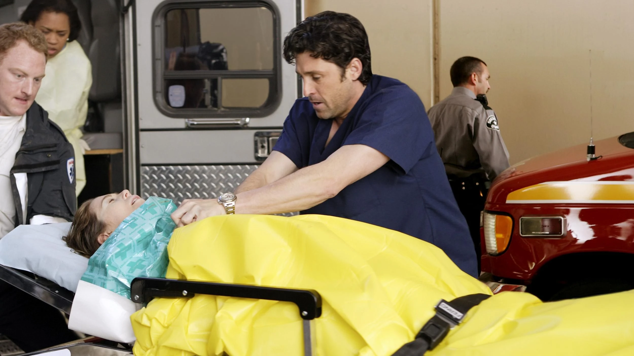 Richtig Reanimieren: Vorsicht vor Fernsehtipps zum Überleben