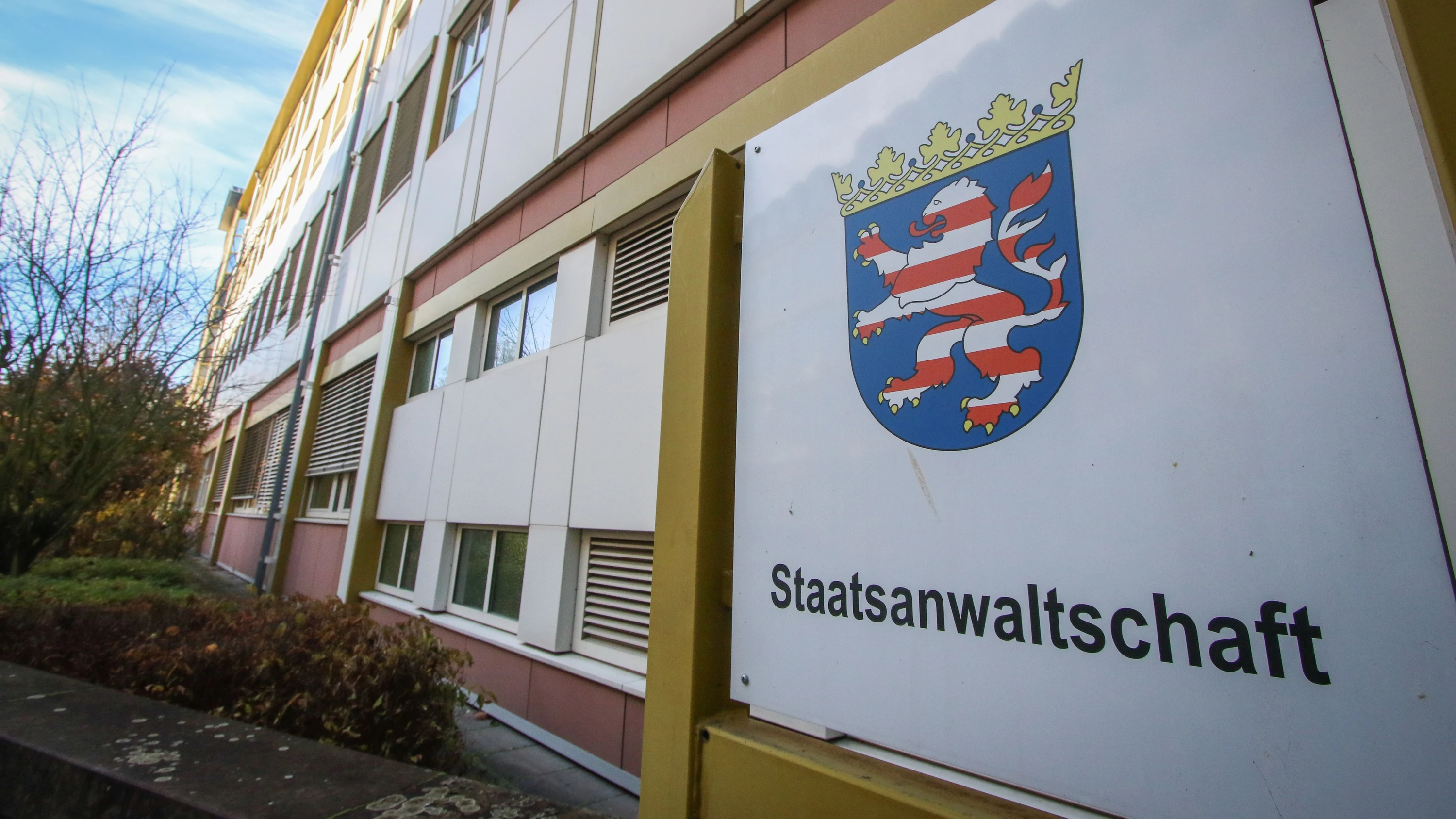 Bild: Rhein-Main-Liveblog: Gießen: Früherer Kita-Betreuer wegen Kindesmissbrauchs angeklagt