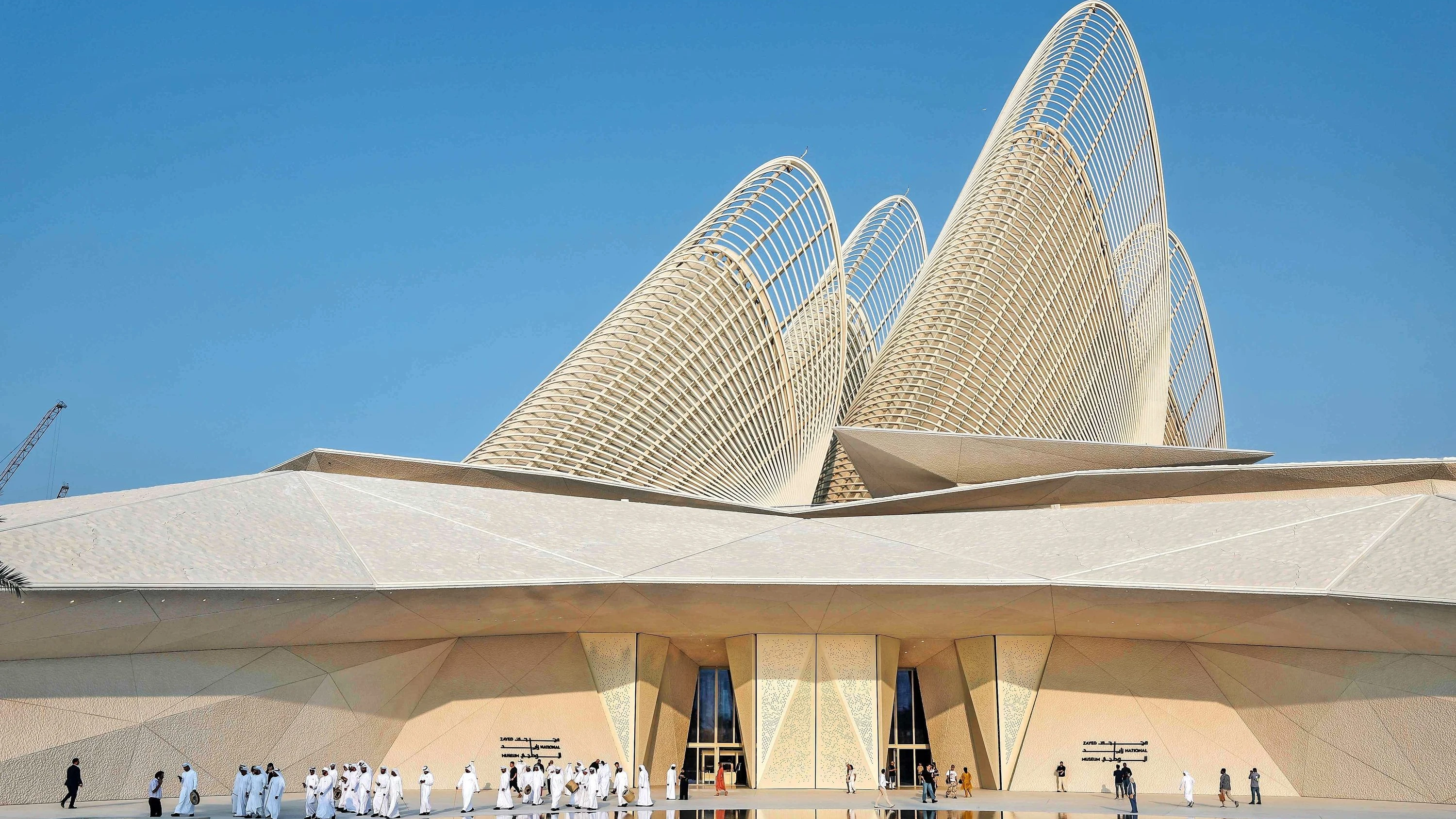 Neues Nationalmuseum in Abu Dhabi: Der Falke spreizt seine Schwingen Neues Nationalmuseum in Abu Dhabi: Der Falke spreizt seine Schwingen