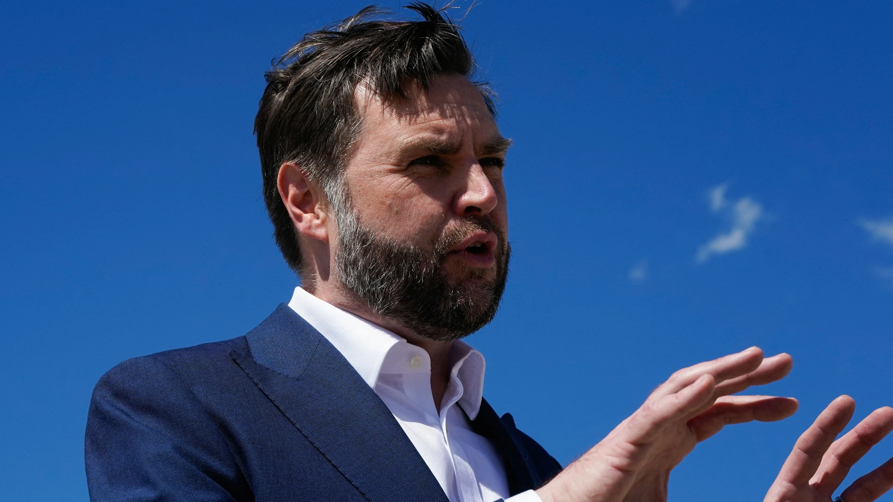 Politische Bücher: J. D. Vance und die Gemeinschaft der Heiligen
