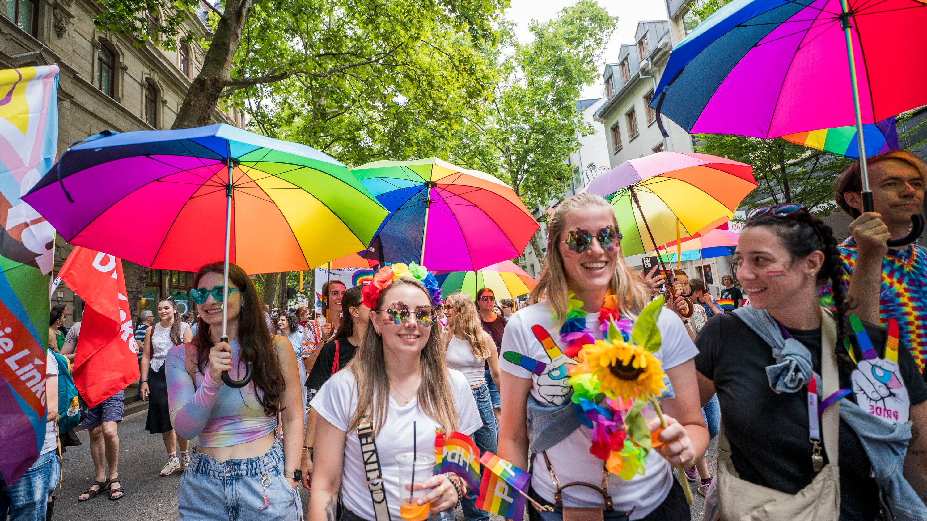 Christopher Street Day: Drag-Show und Pride-Parade zur Mainzer Sommerschwüle